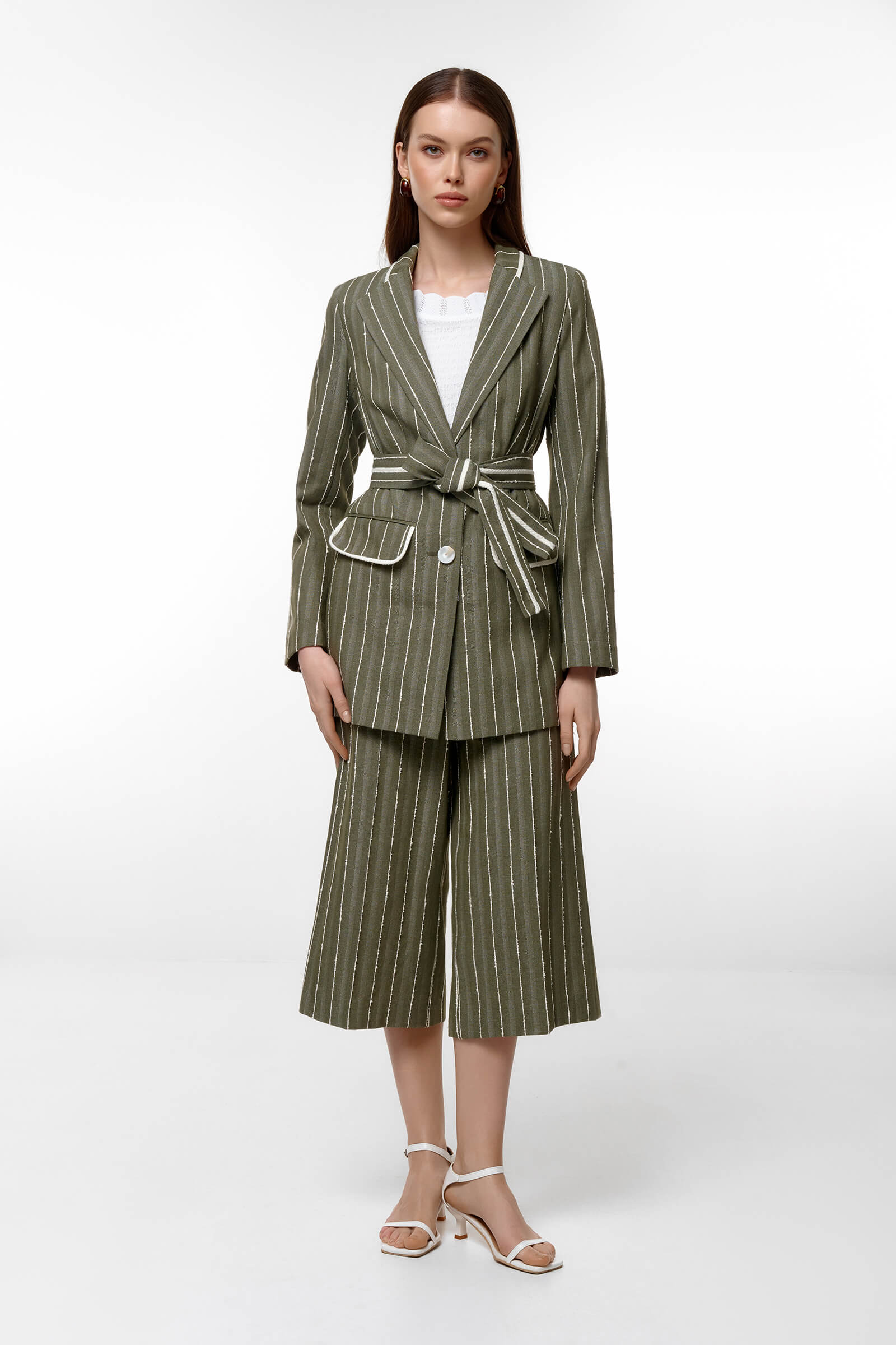 Приталенный жакет с поясом Бренд Caterina Leman