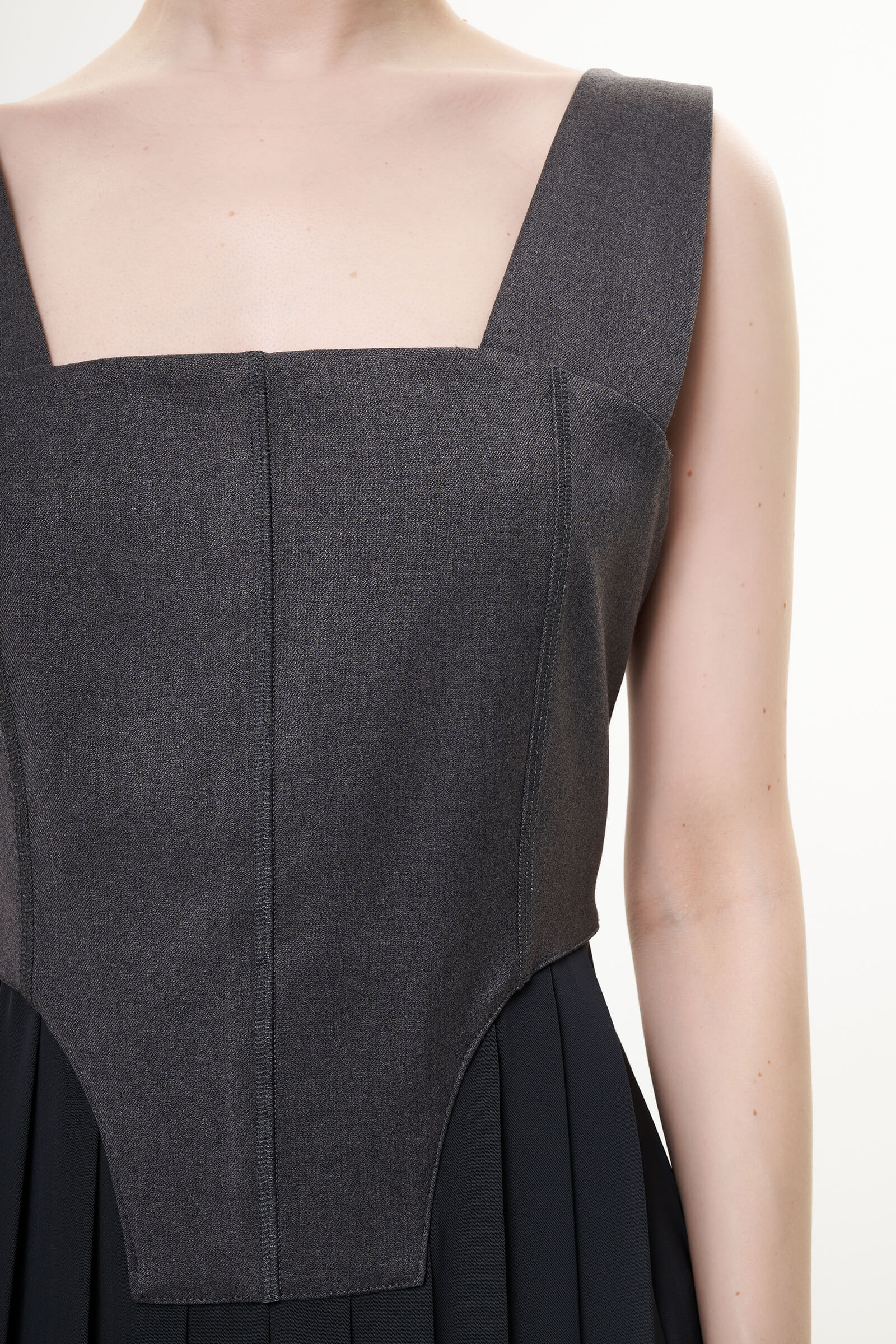 Платье с корсетным лифом Бренд Milva Mi