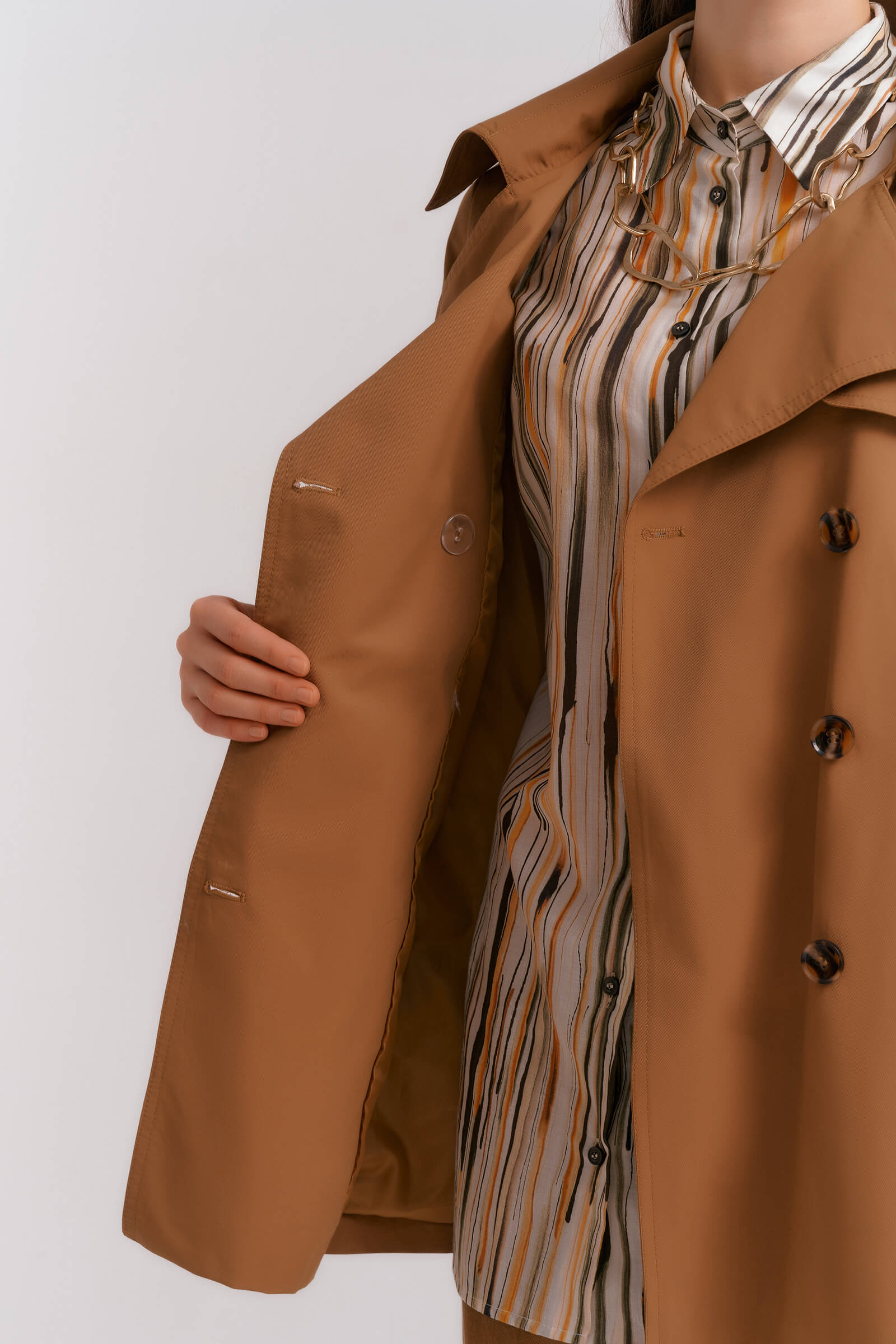 Двубортный плащ-тренч Бренд Diana Gallesi