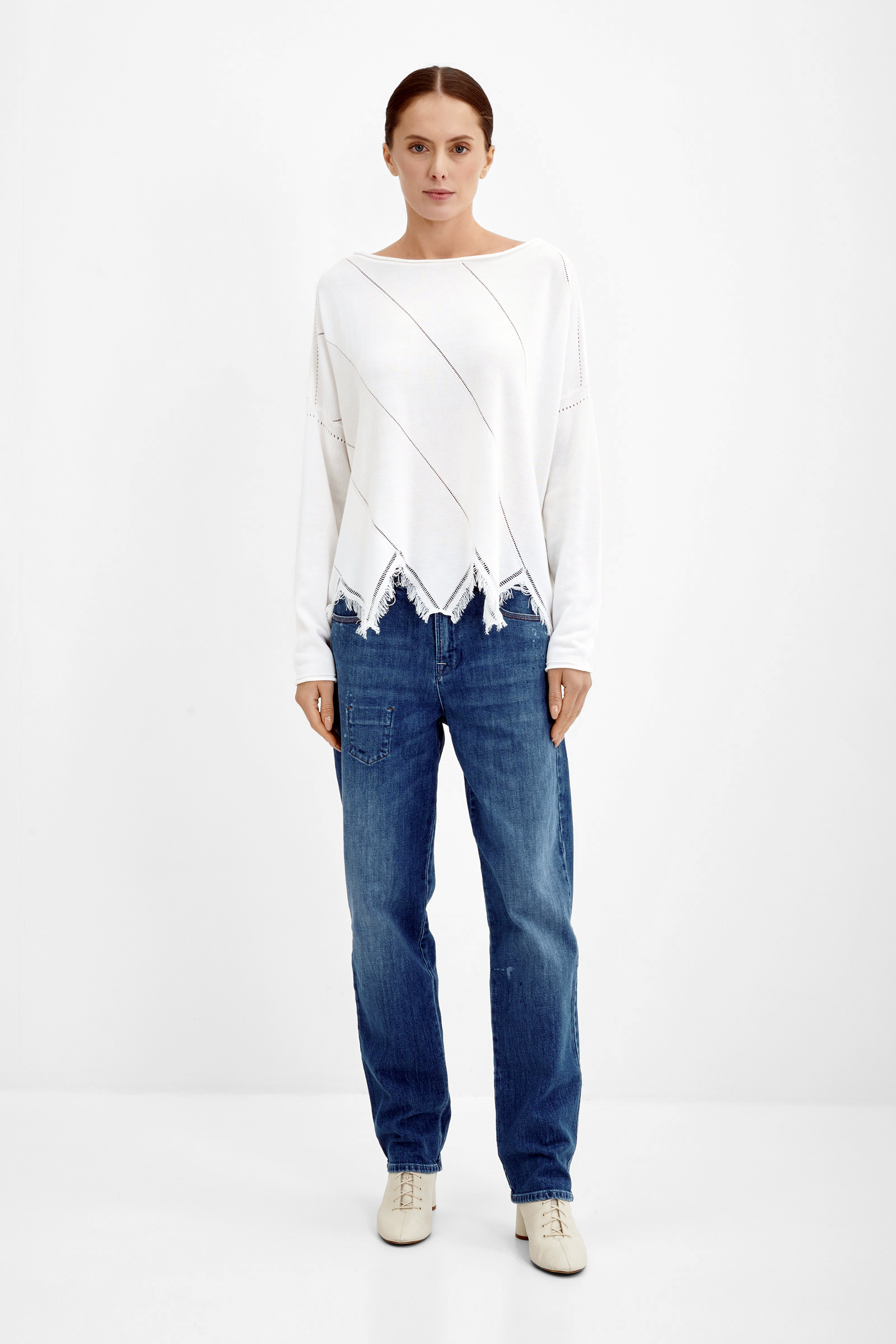 Зауженные джинсы с потертостями Бренд High