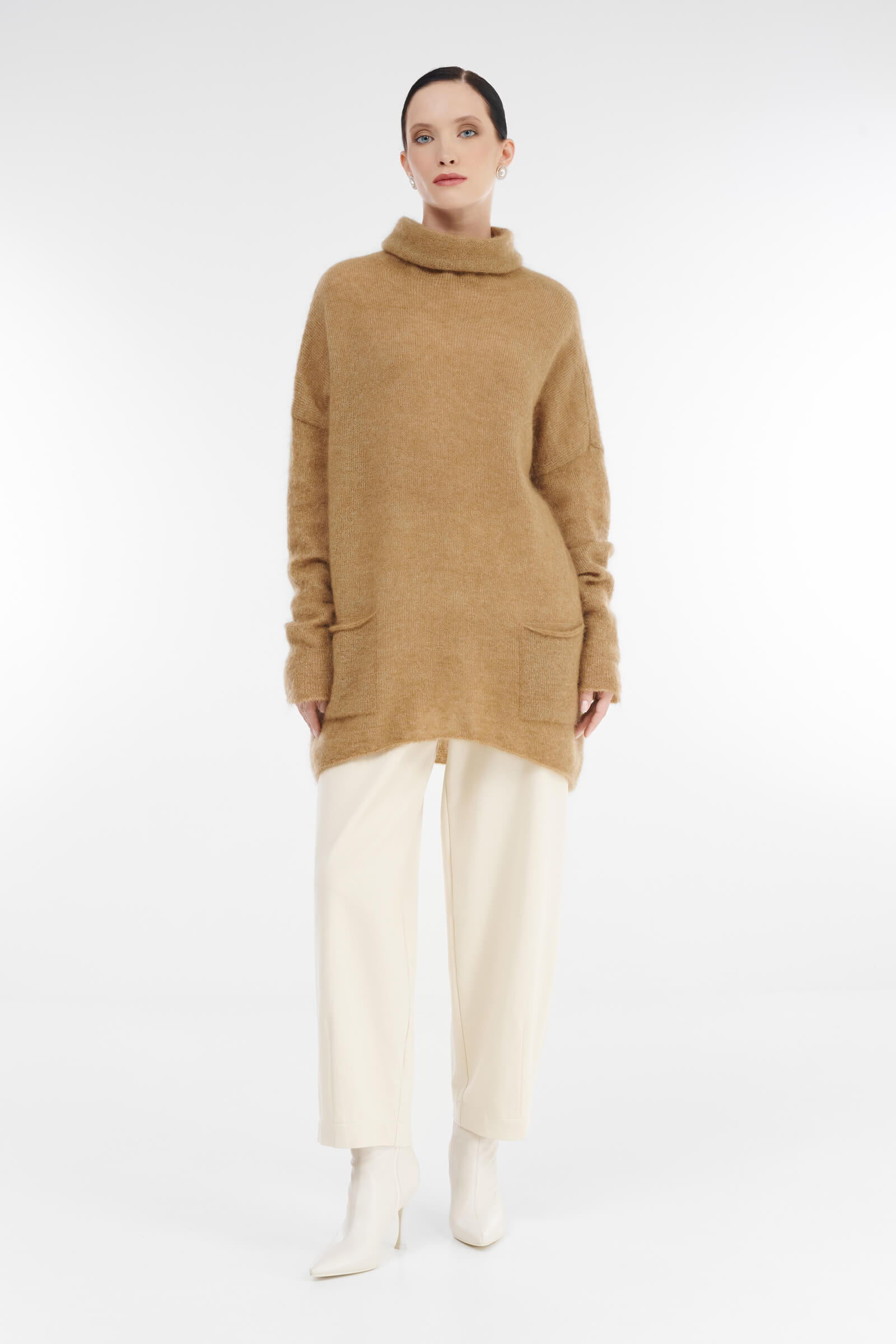 Удлиненный свитер с воротником-воронкой Бренд Sarah Pacini