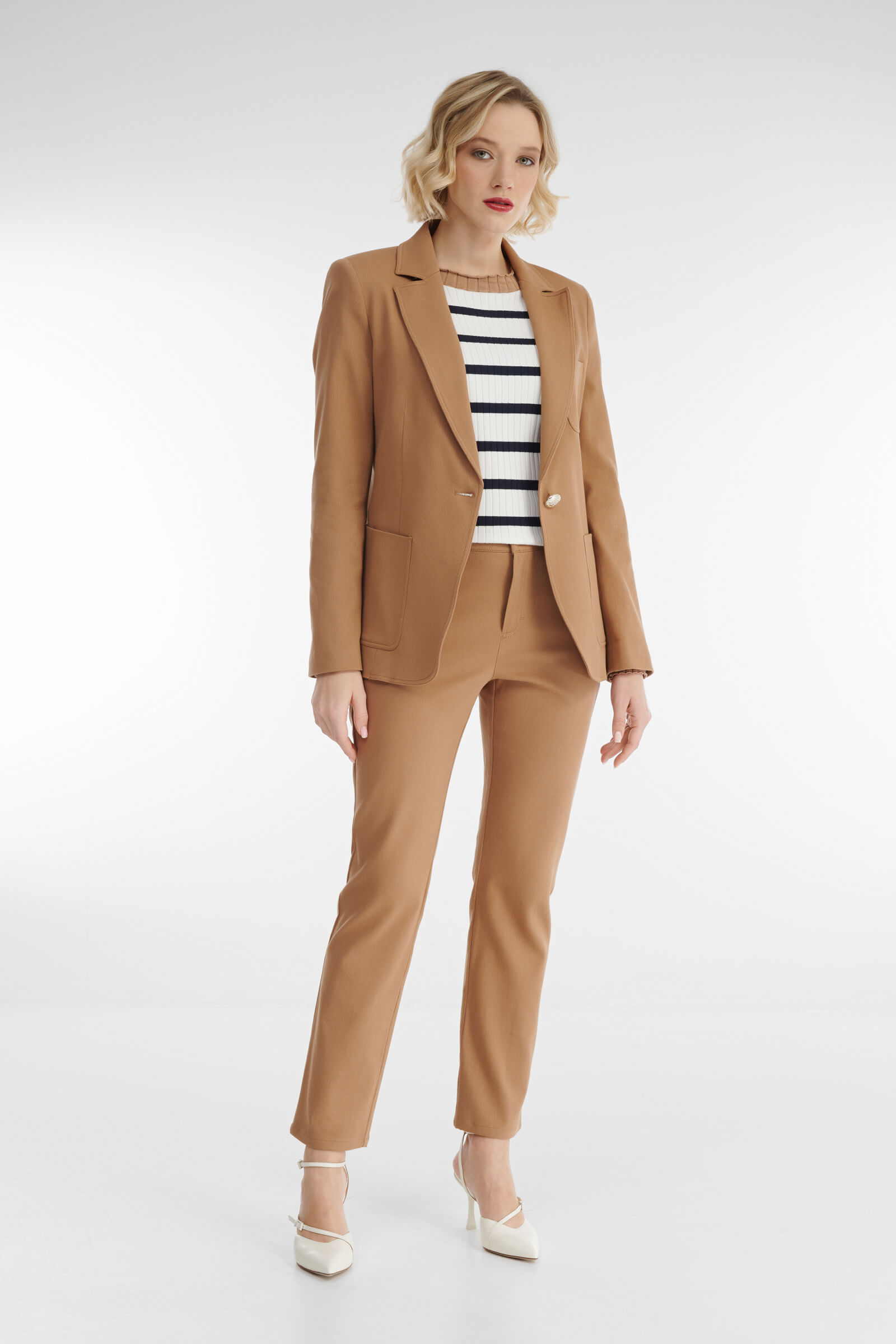 Однобортный пиджак с накладными карманами Бренд Diana Gallesi