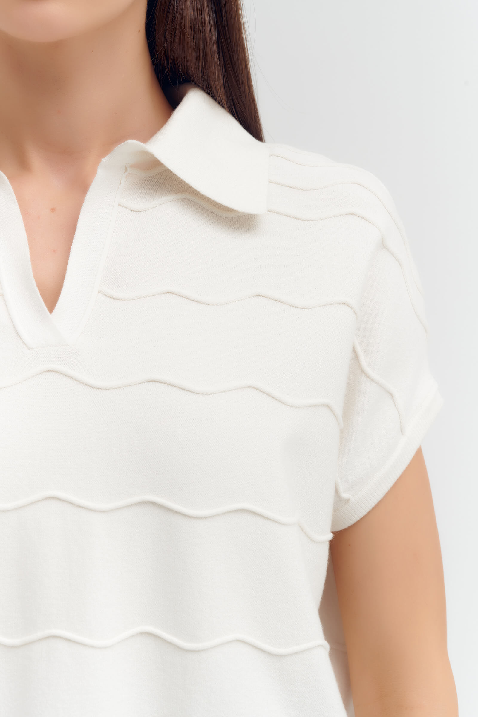 Джемпер с коротким рукавом и фактурным узором Бренд Sarah Pacini