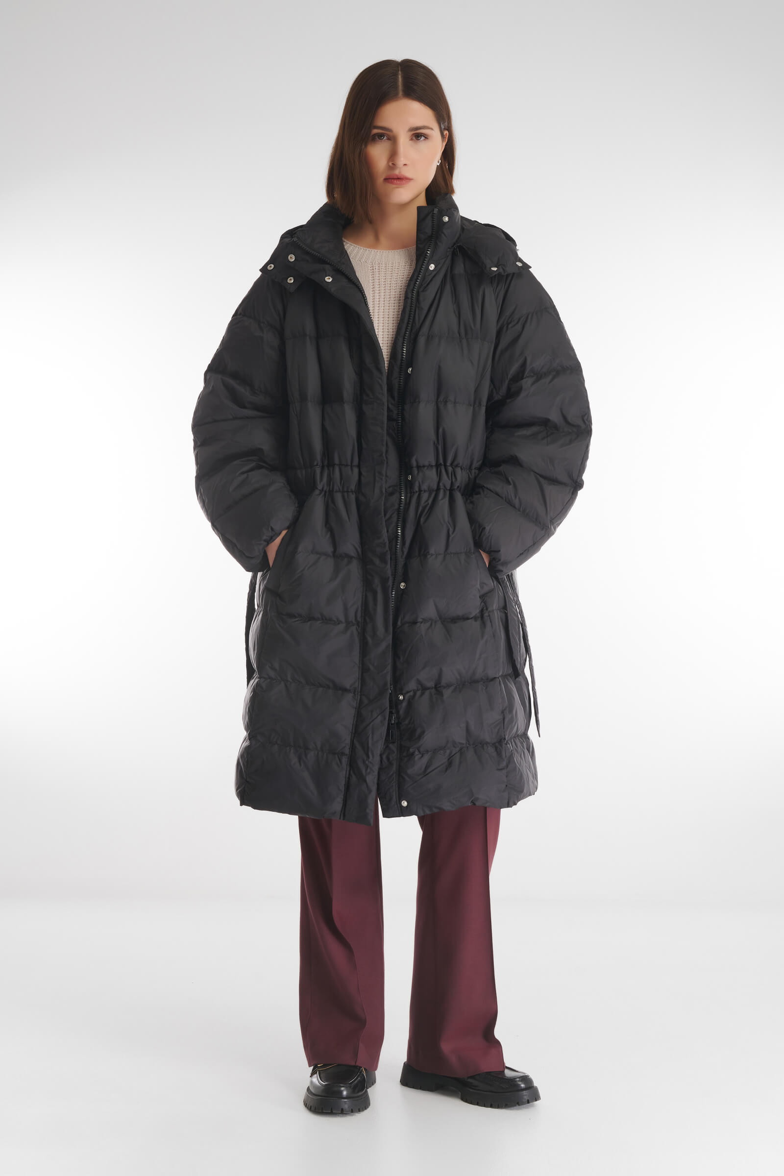 Стеганое пуховое пальто с кулиской на талии Бренд Caterina Leman