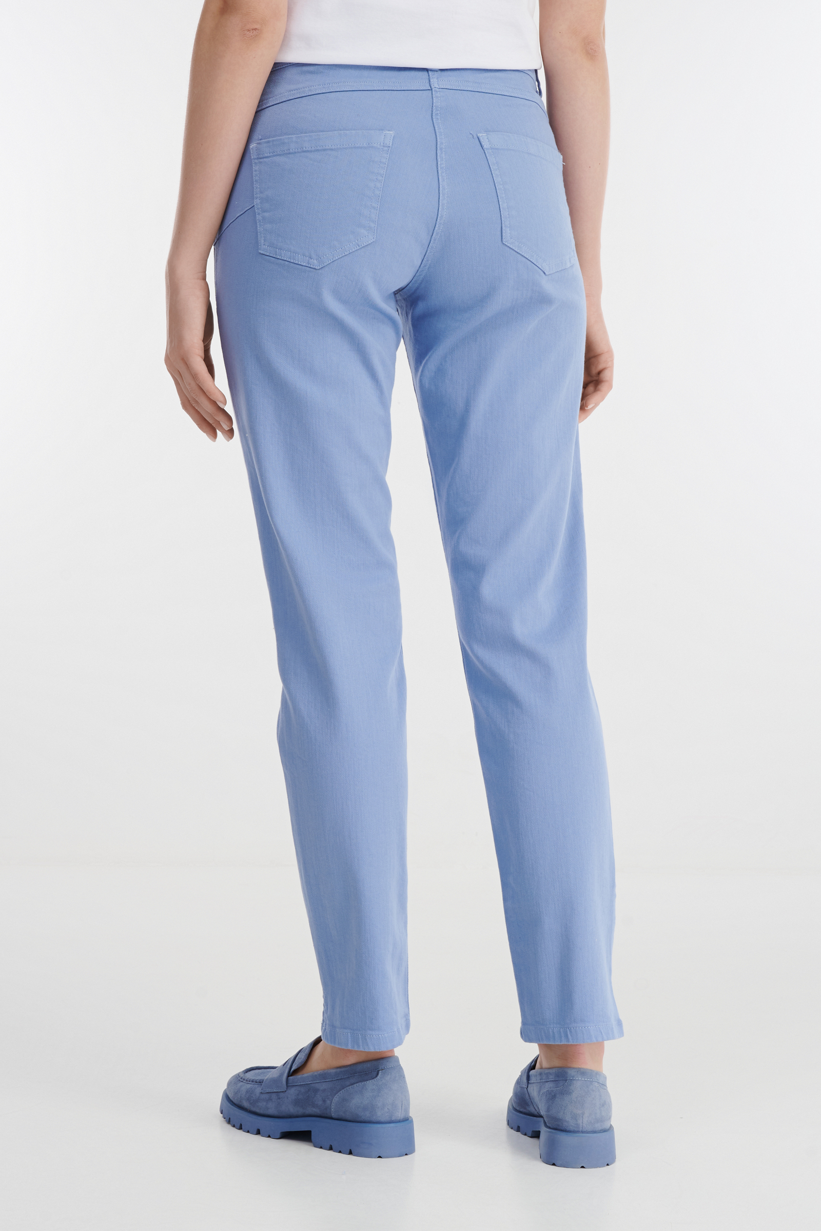 Узкие джинсы с аккуратными разрезами снизу Бренд Diana Gallesi