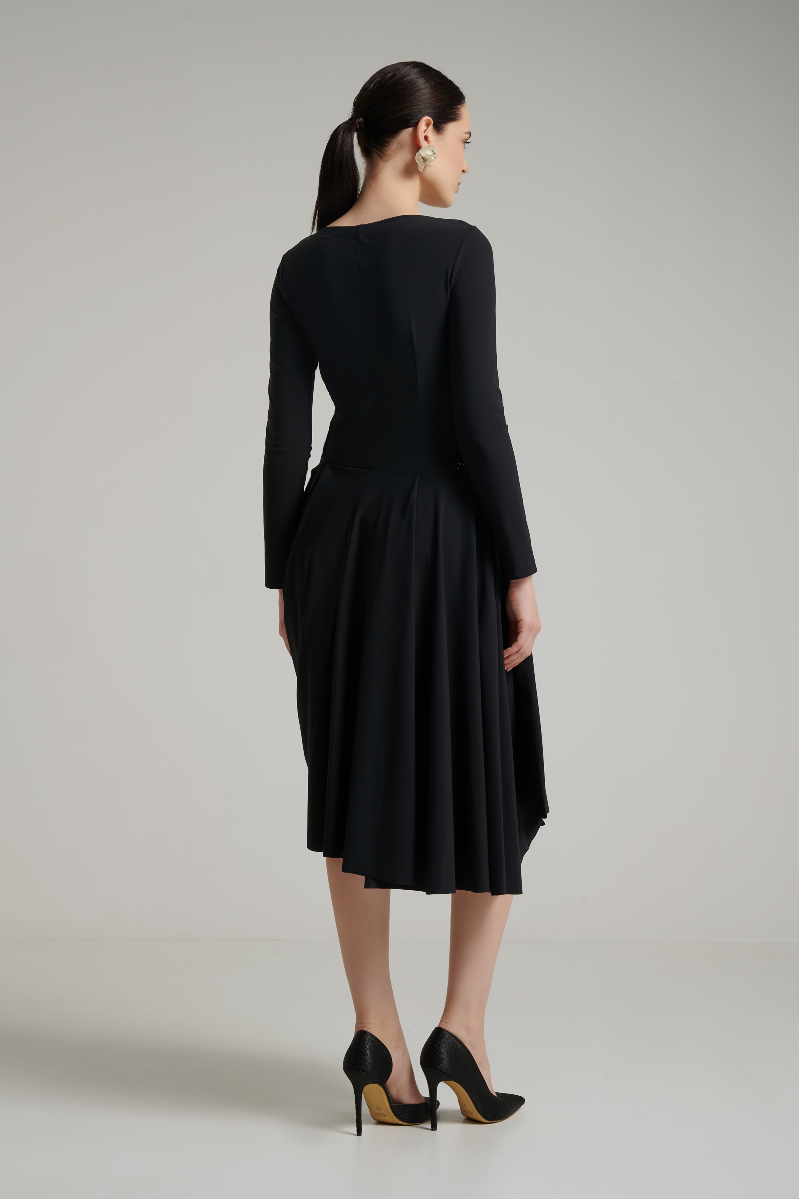 Платье с фактурной строчкой Бренд High