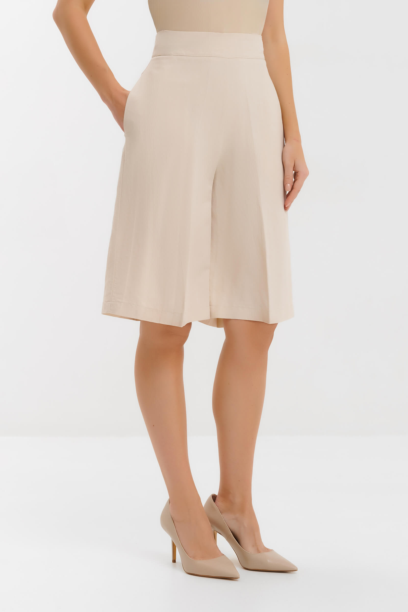 Широкие шорты из льна Бренд Milva Mi