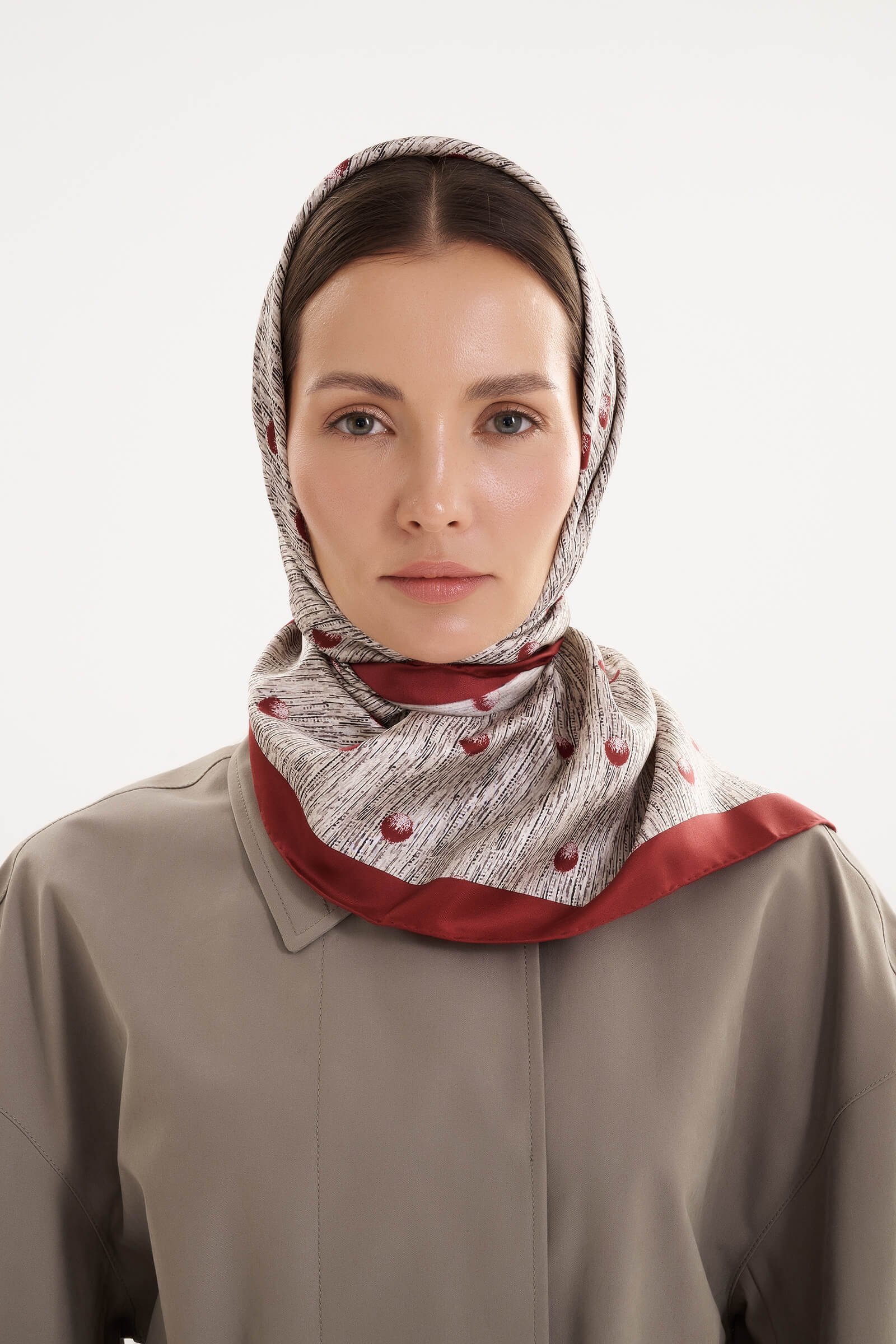 Платок из 100% шелка Бренд MM