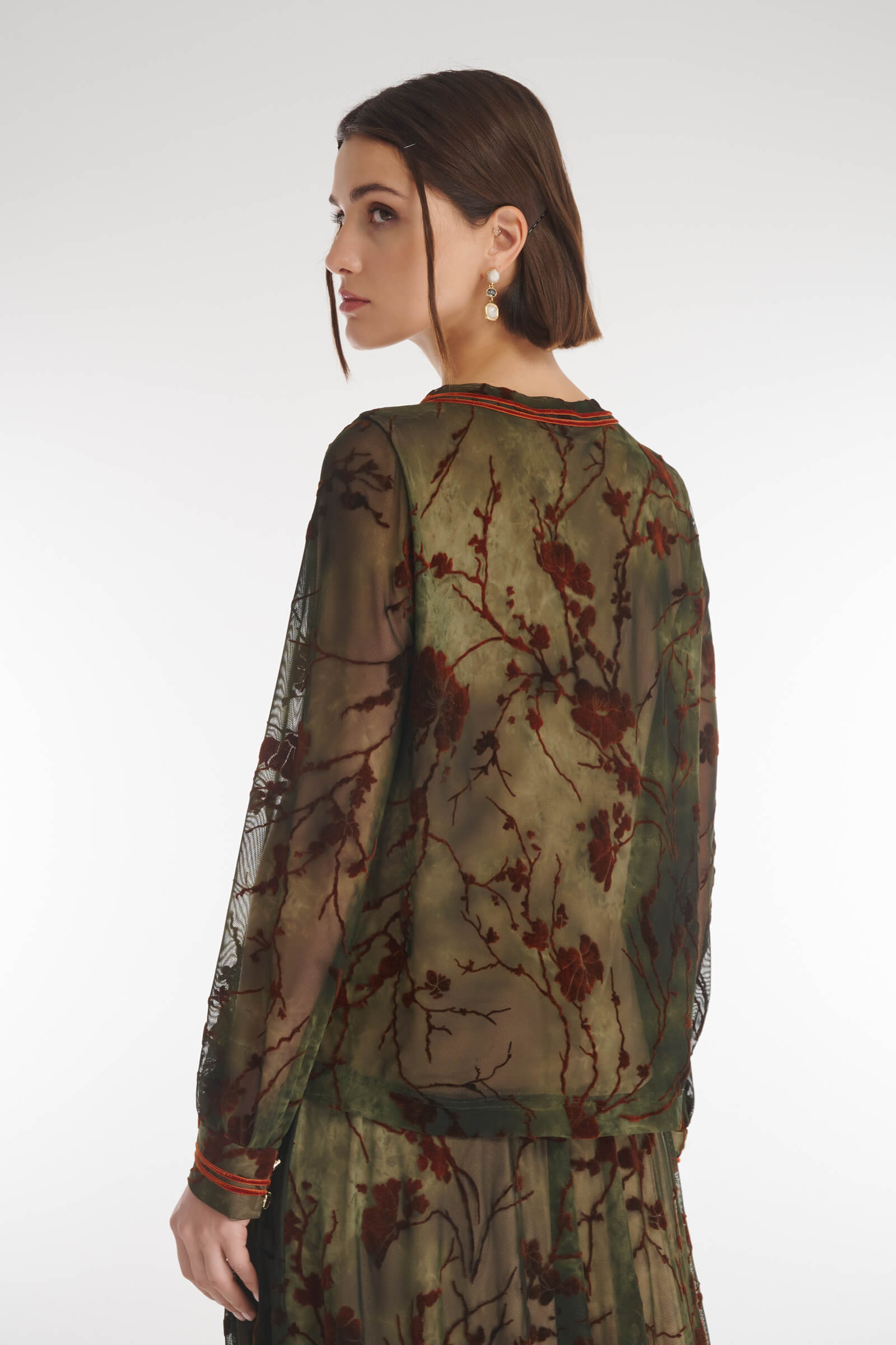 Блузка с бархатным цветочным узором Бренд Caterina Leman