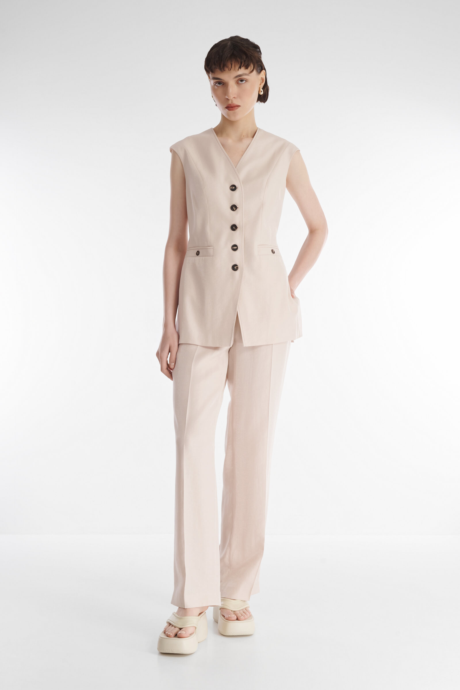 Жилет с V-образным вырезом Бренд Caterina Leman