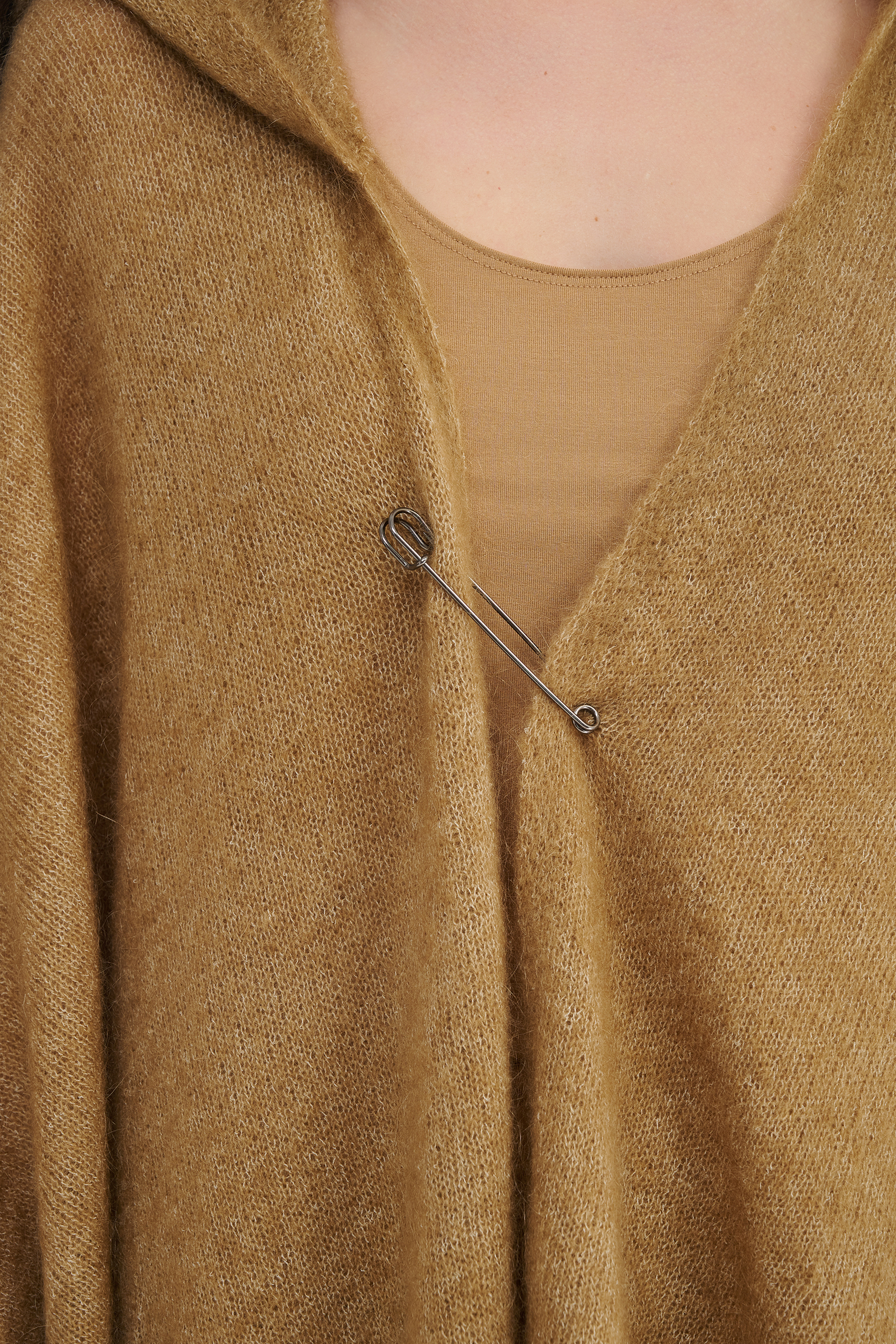 Накидка с капюшоном Бренд Sarah Pacini