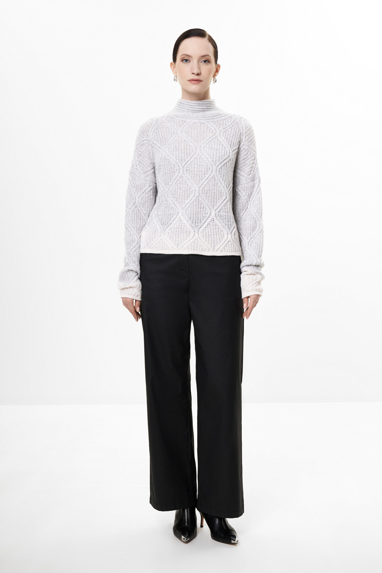 Свитер из шерсти альпаки с воротником-шарфом Бренд Sarah Pacini