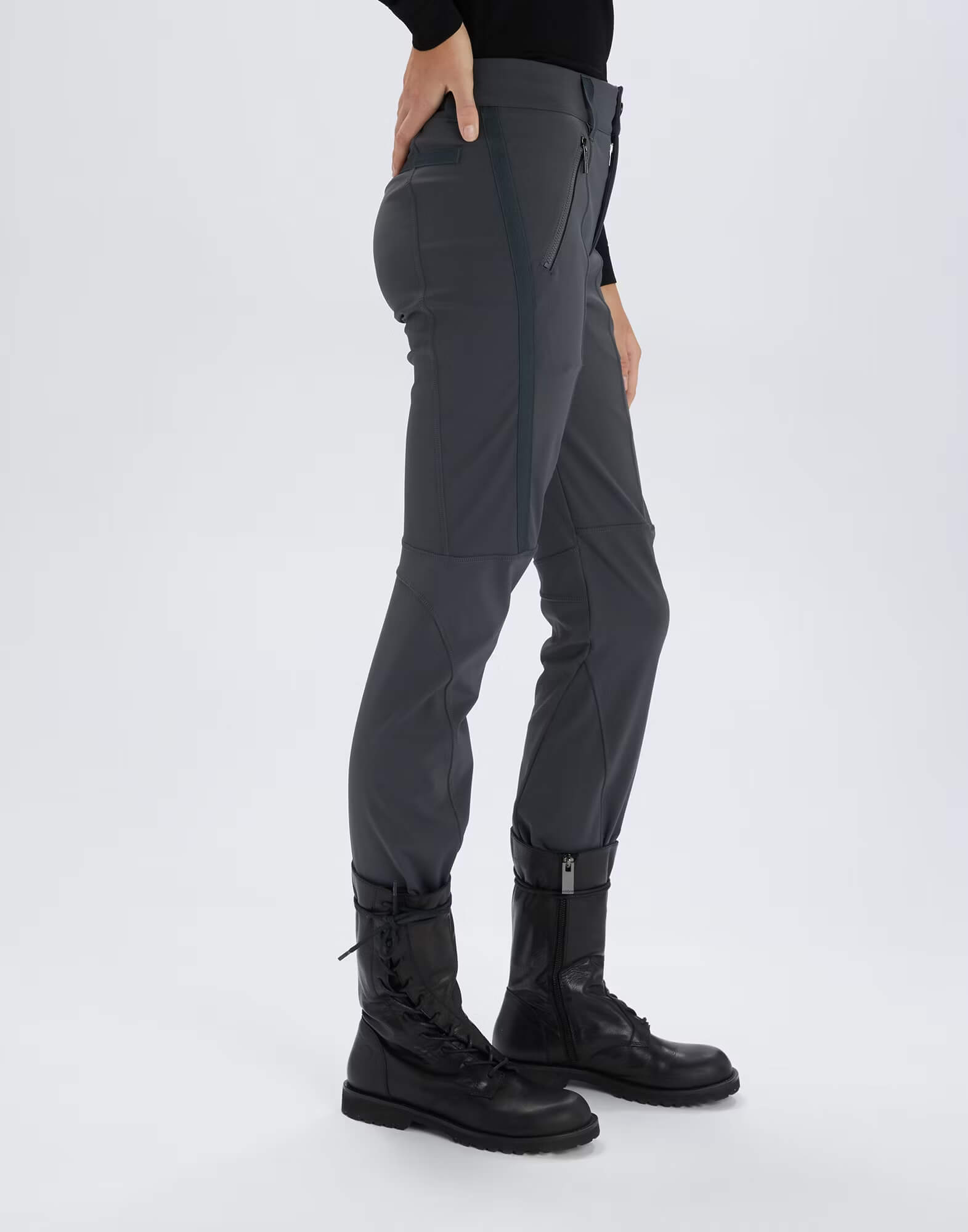 Брюки зауженные Бренд High