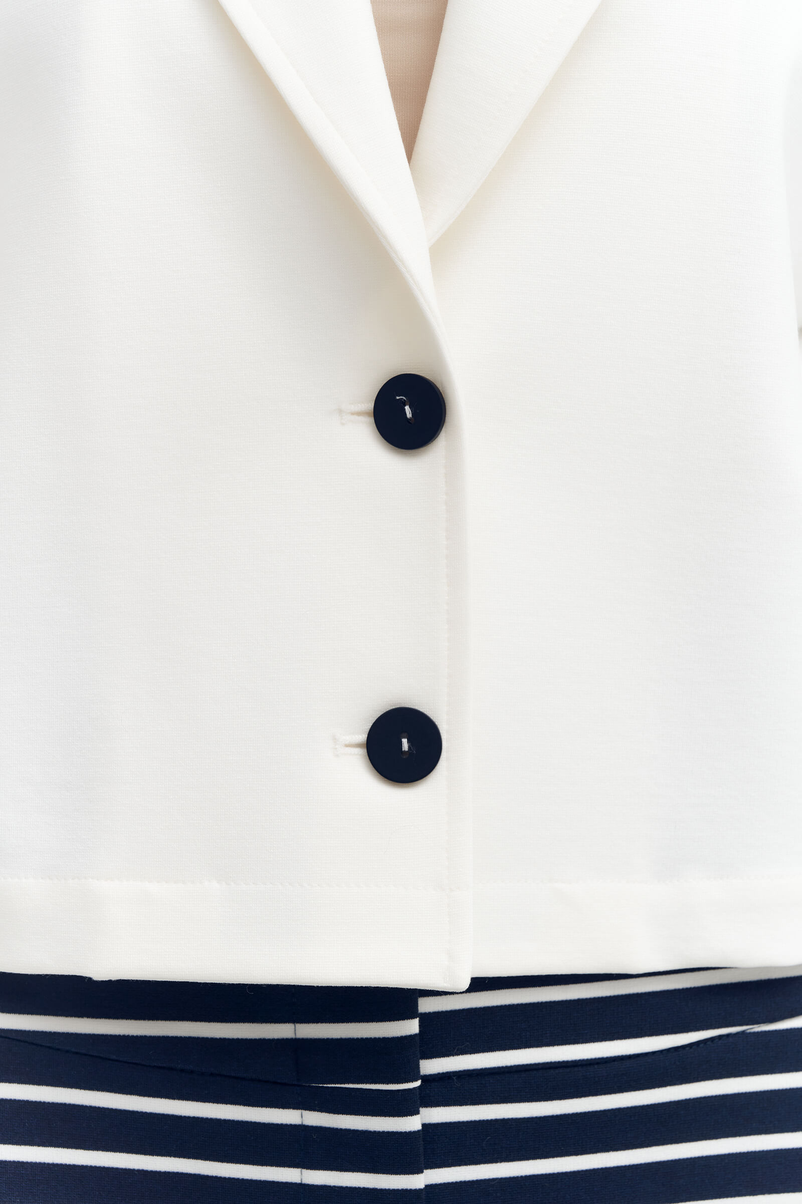 Укороченный жакет на пуговицах Бренд Sarah Pacini