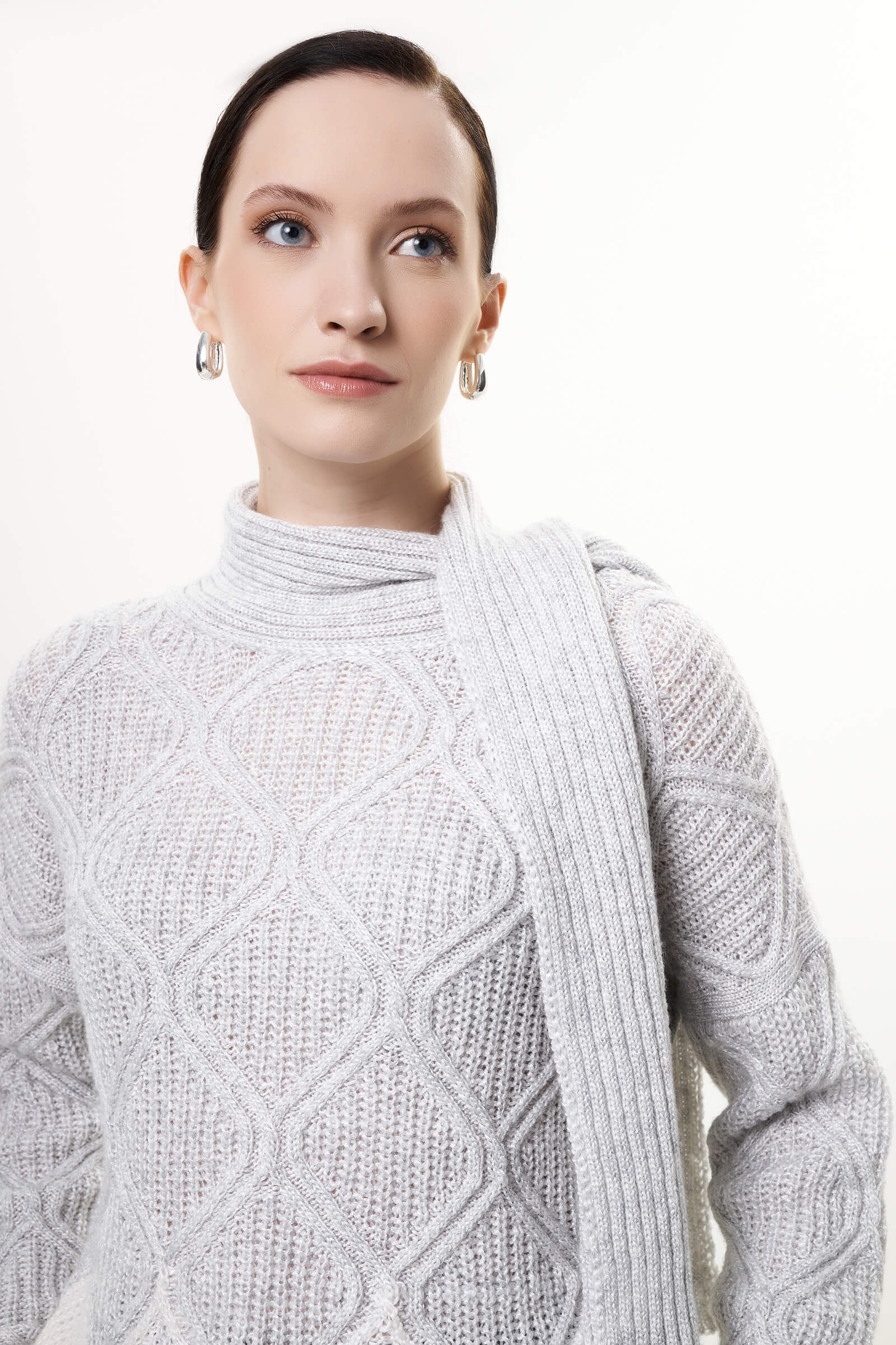 Свитер из шерсти альпаки с воротником-шарфом Бренд Sarah Pacini