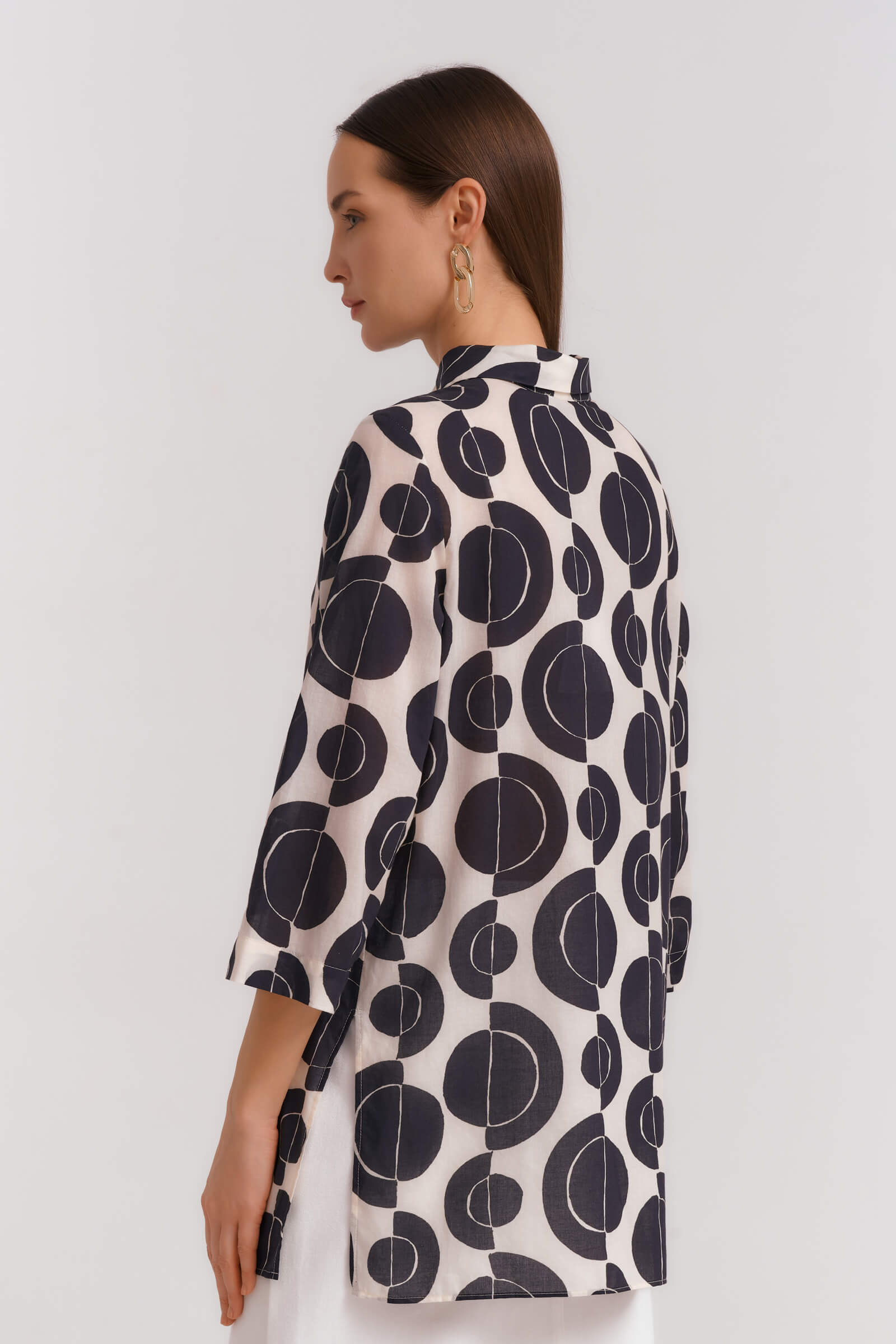 Рубашка с растительным принтом Бренд Diana Gallesi