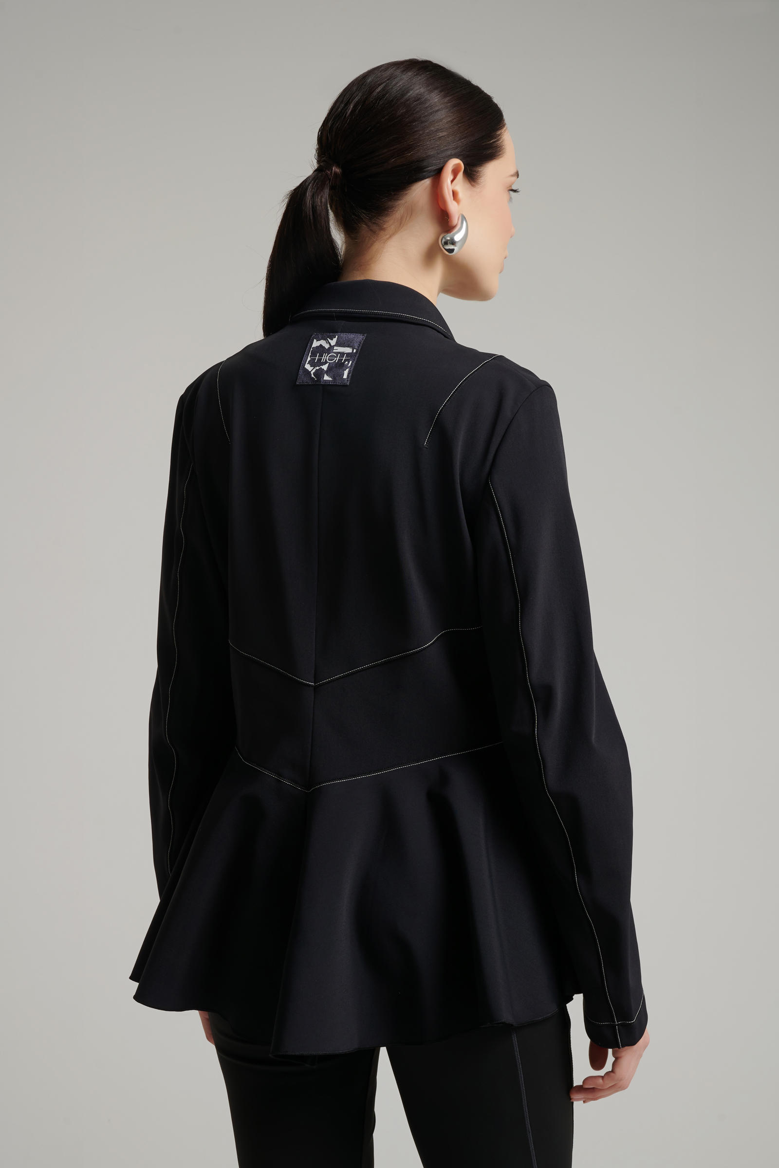 Пиджек с контрастной строчкой Бренд High