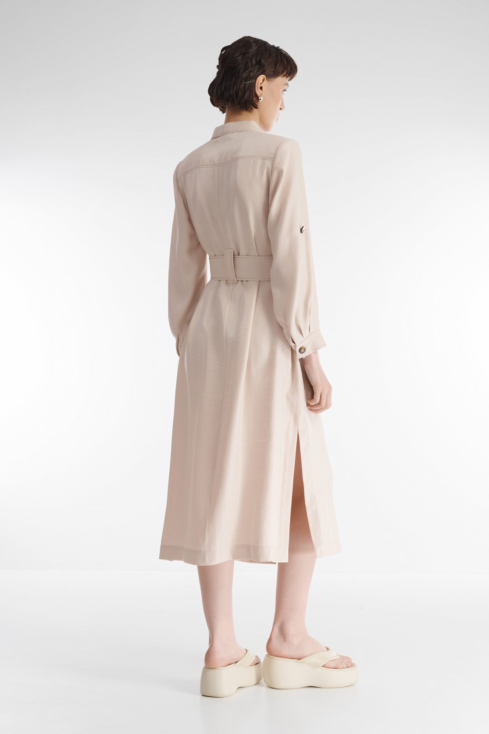 Платье-рубашка с накладными карманами Бренд Caterina Leman