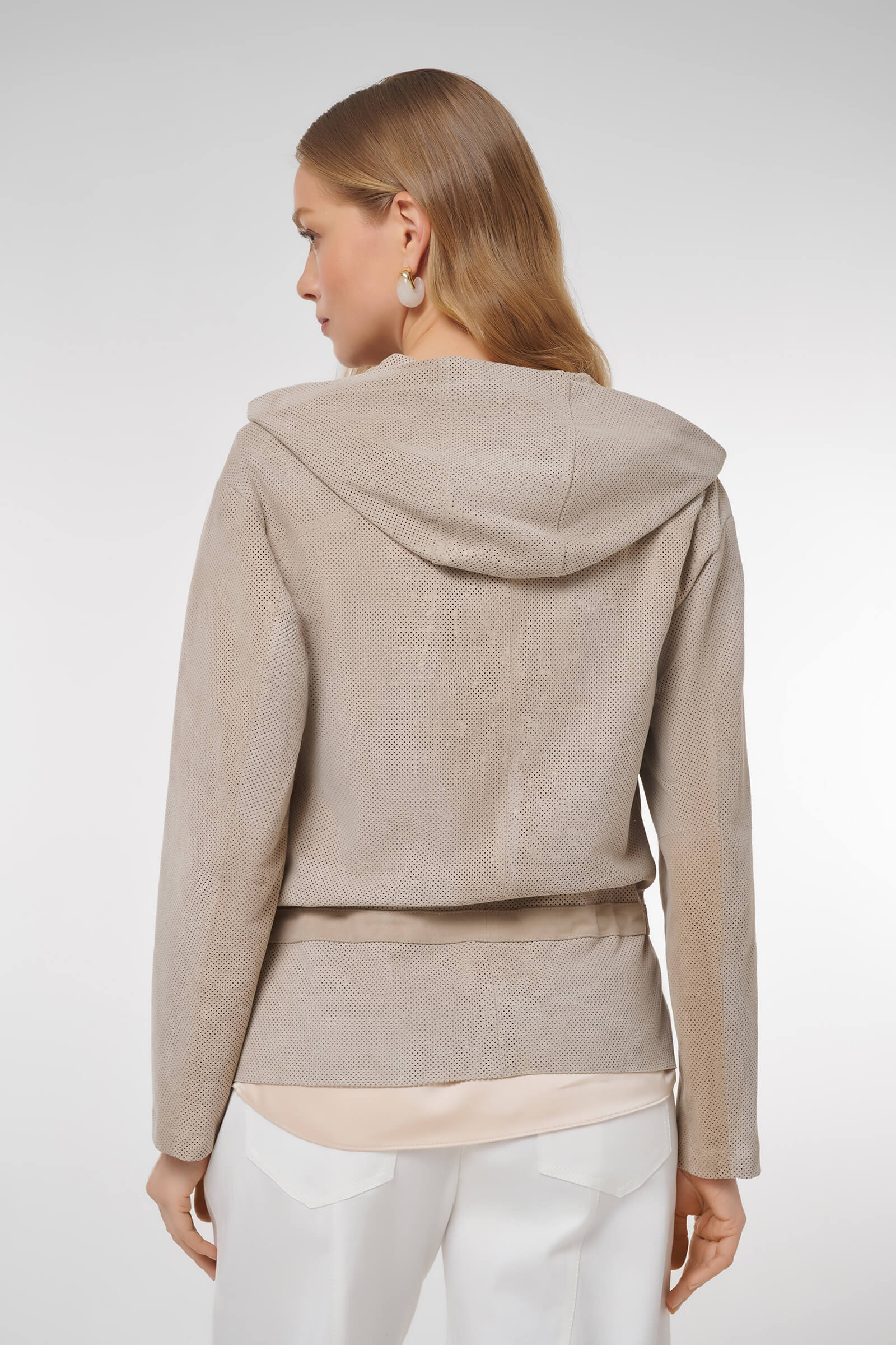 Куртка с перфорацией из натуральной кожи Бренд Caterina Leman