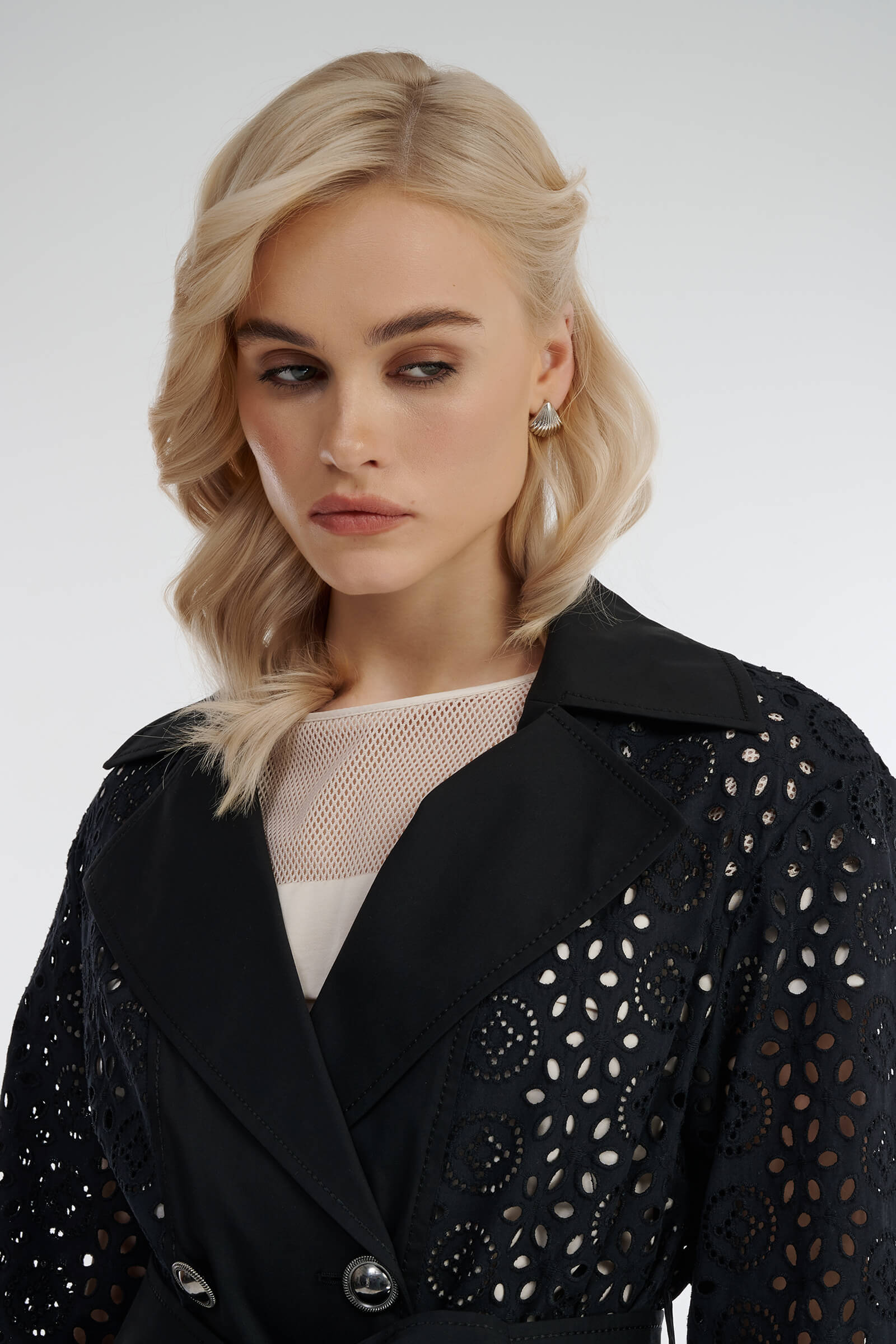 Хлопковый плащ с перфорацией Бренд Caterina Leman