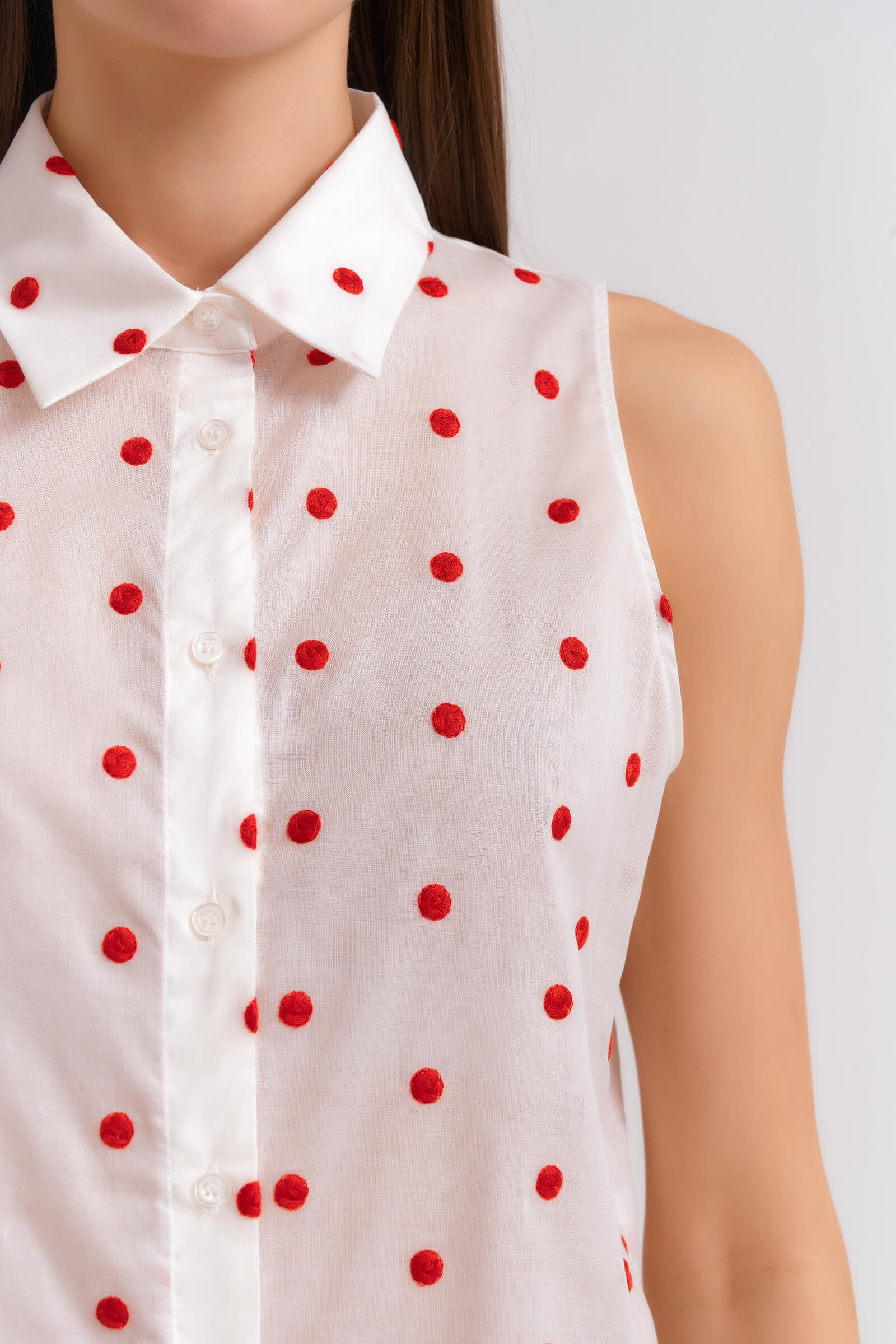 Рубашка без рукавов с вышивкой Бренд Diana Gallesi