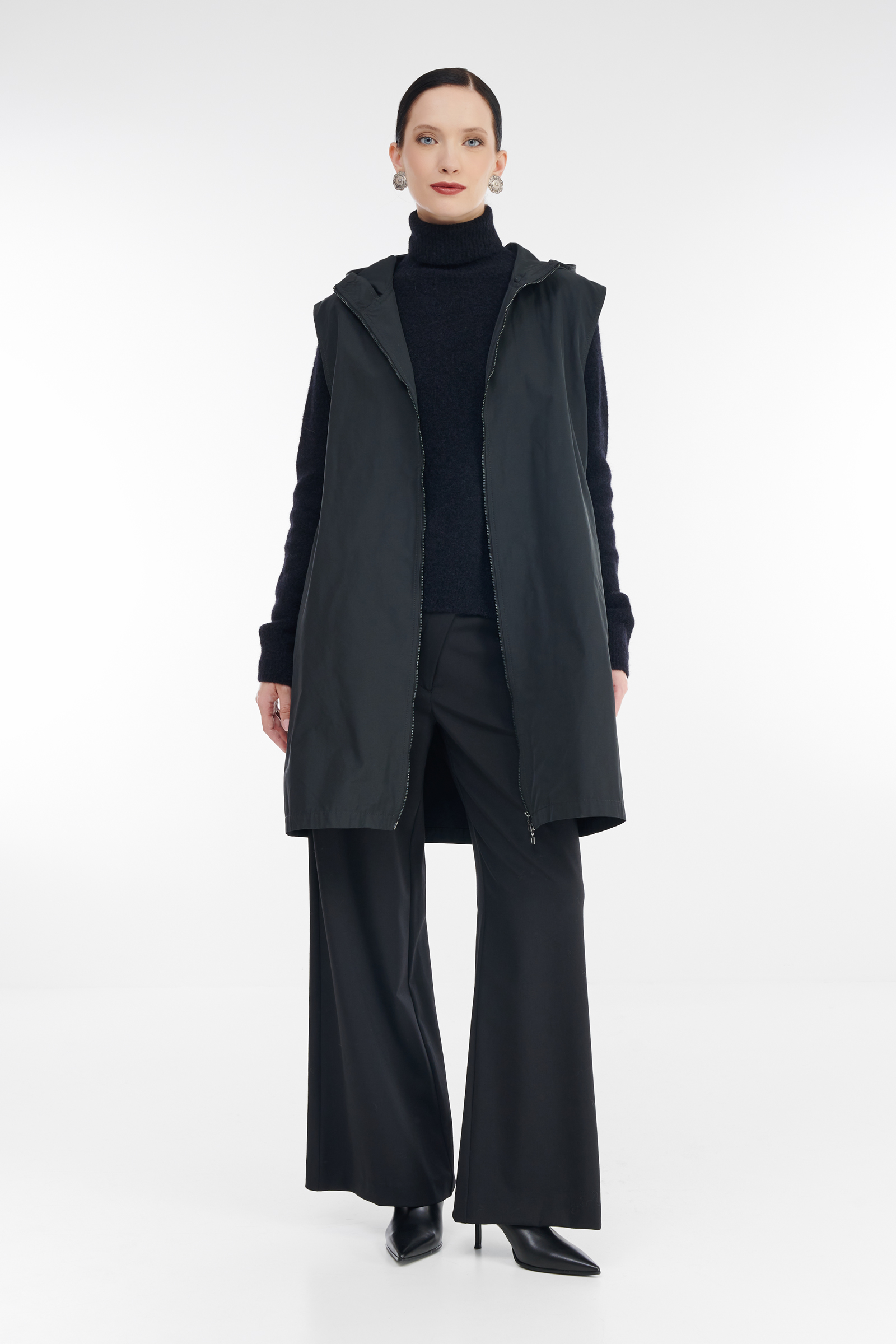 Пальто со съемным жилетом Бренд Sarah Pacini