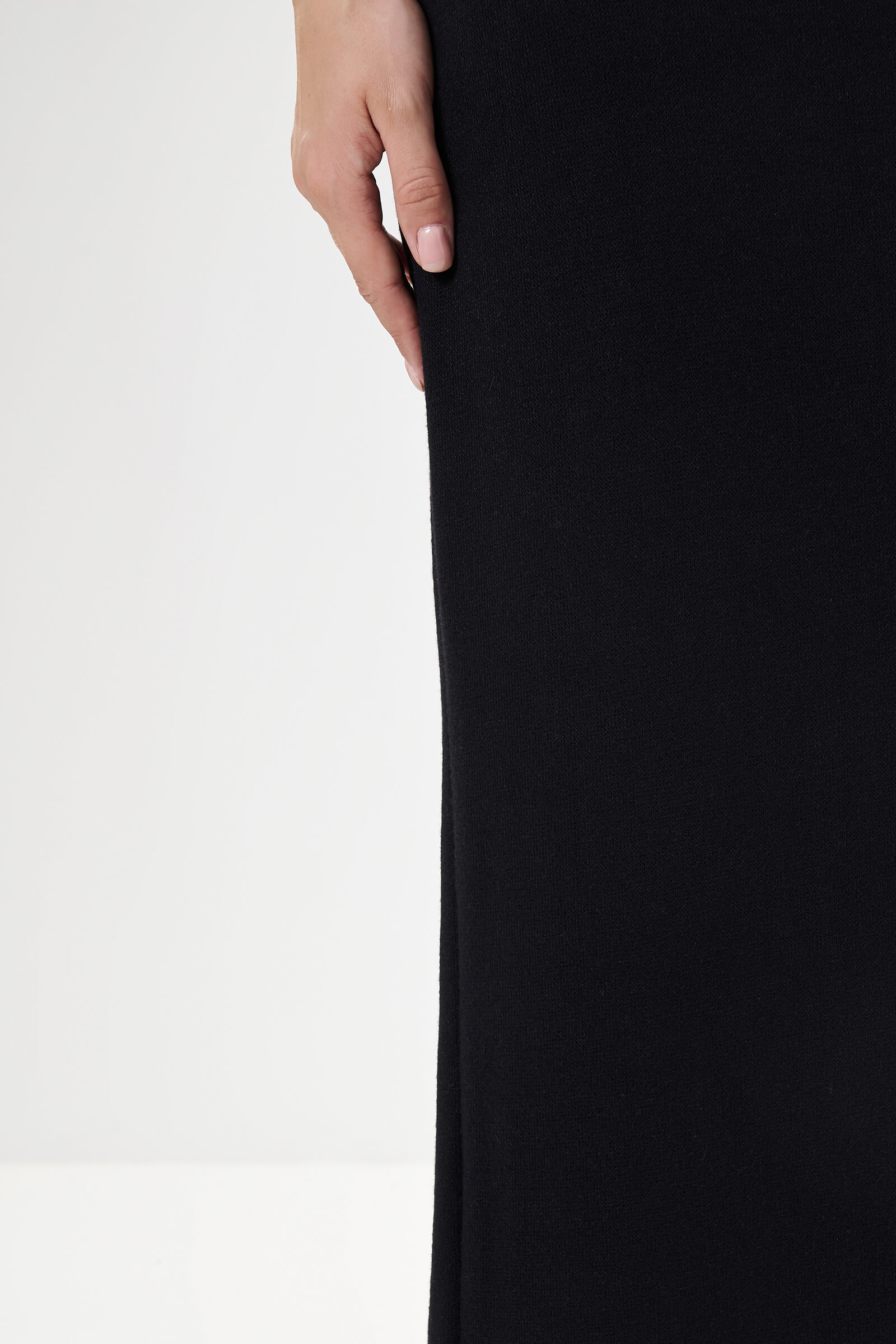 Юбка с перфорацией Бренд Milva Mi