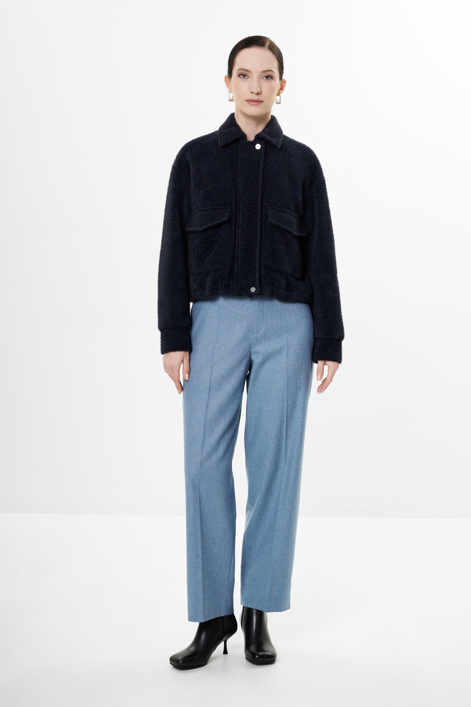 Укороченная куртка с накладными карманами Бренд Diana Gallesi