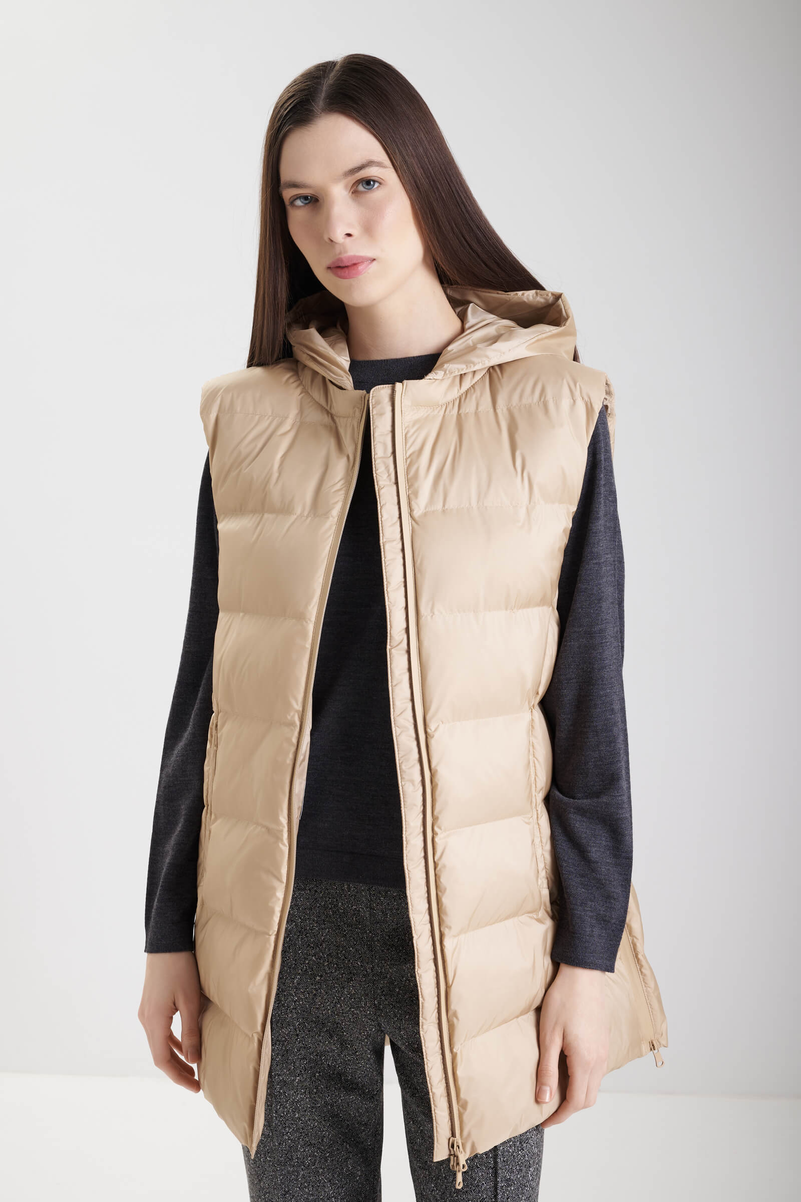 Стеганый жилет с капюшоном Бренд MM