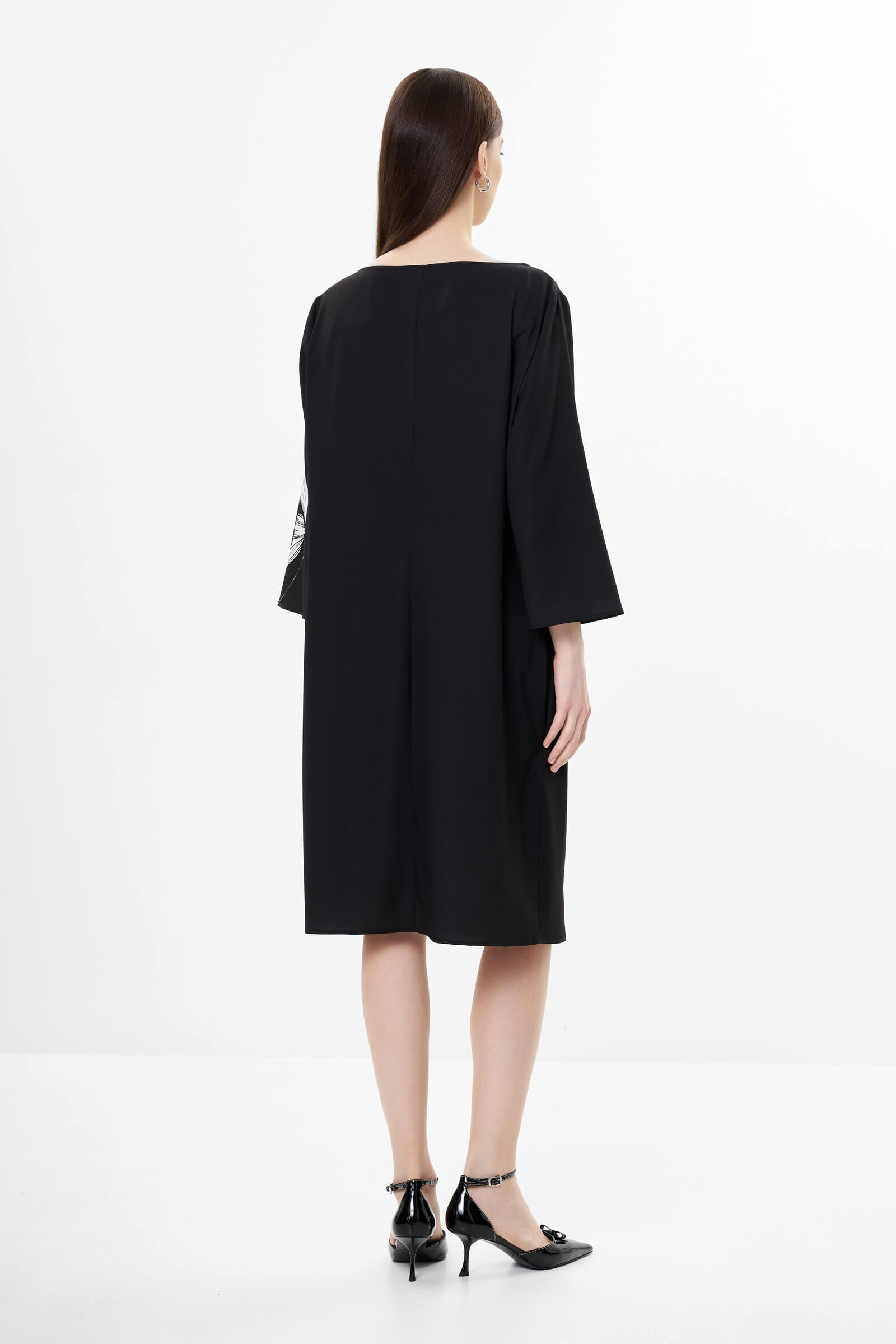 Платье с укороченным рукавом Бренд Luisa Viola