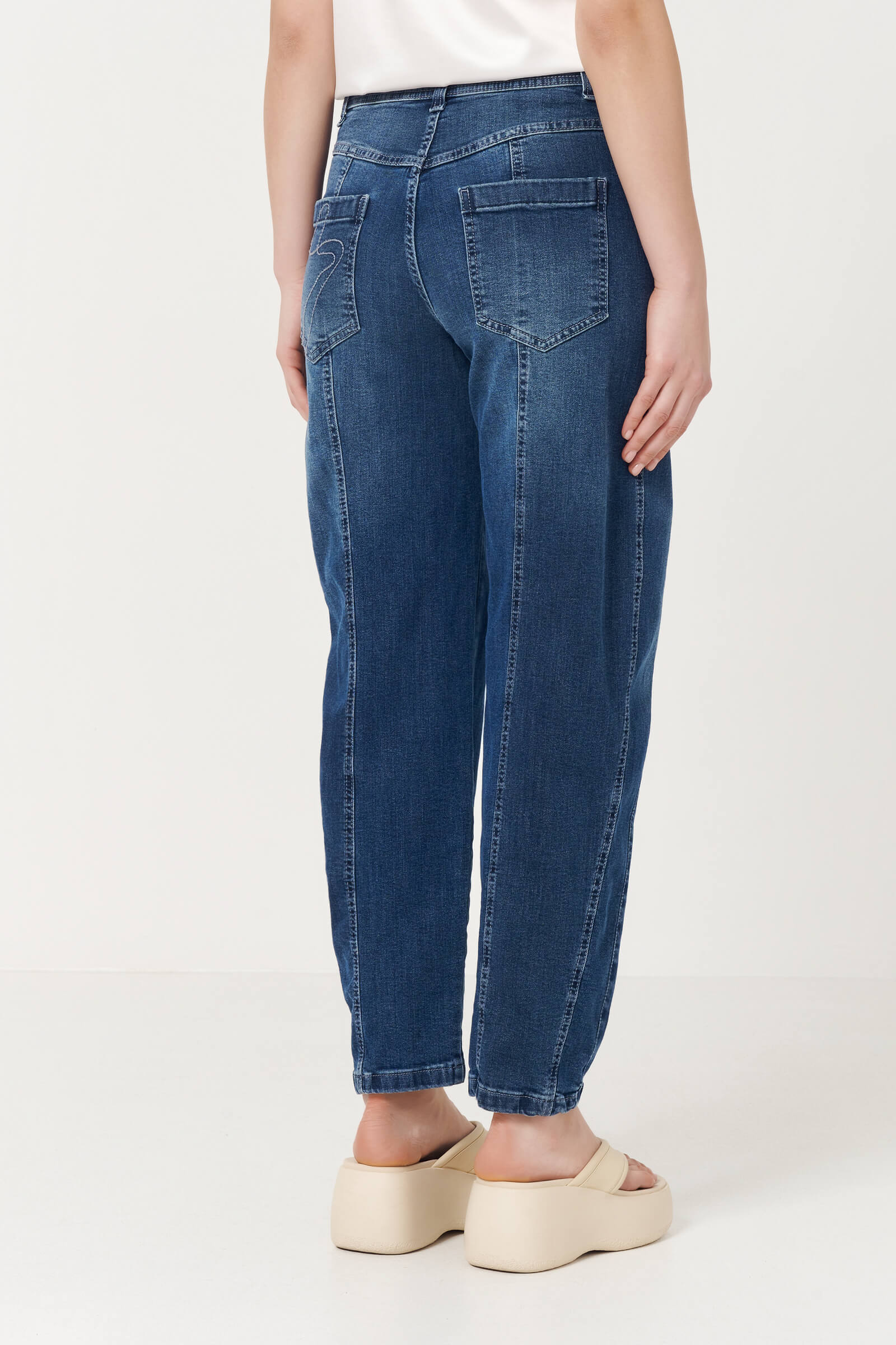 Зауженные джинсы на высокой посадке Бренд Caterina Leman