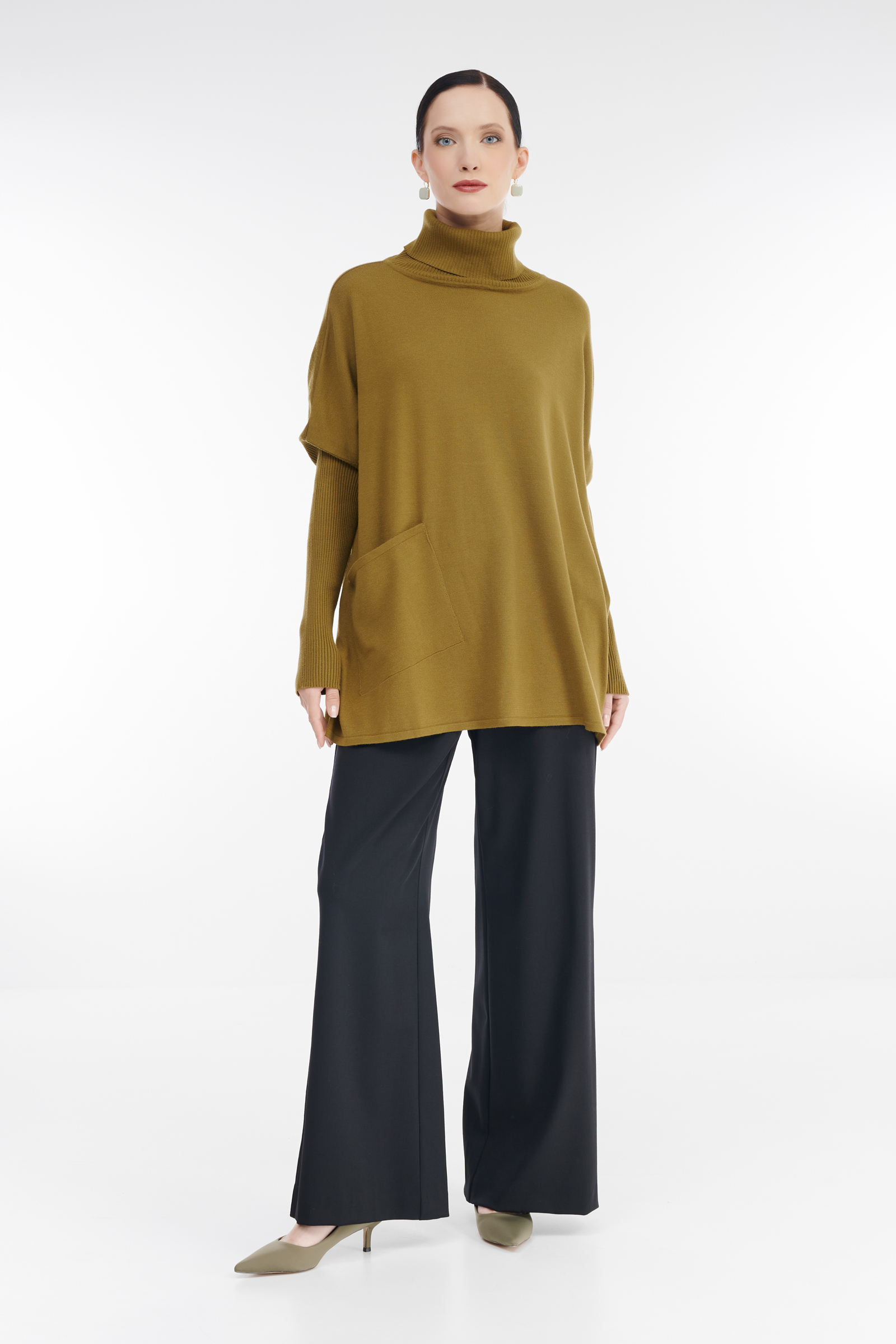 Джемпер с накладным карманом Бренд Sarah Pacini