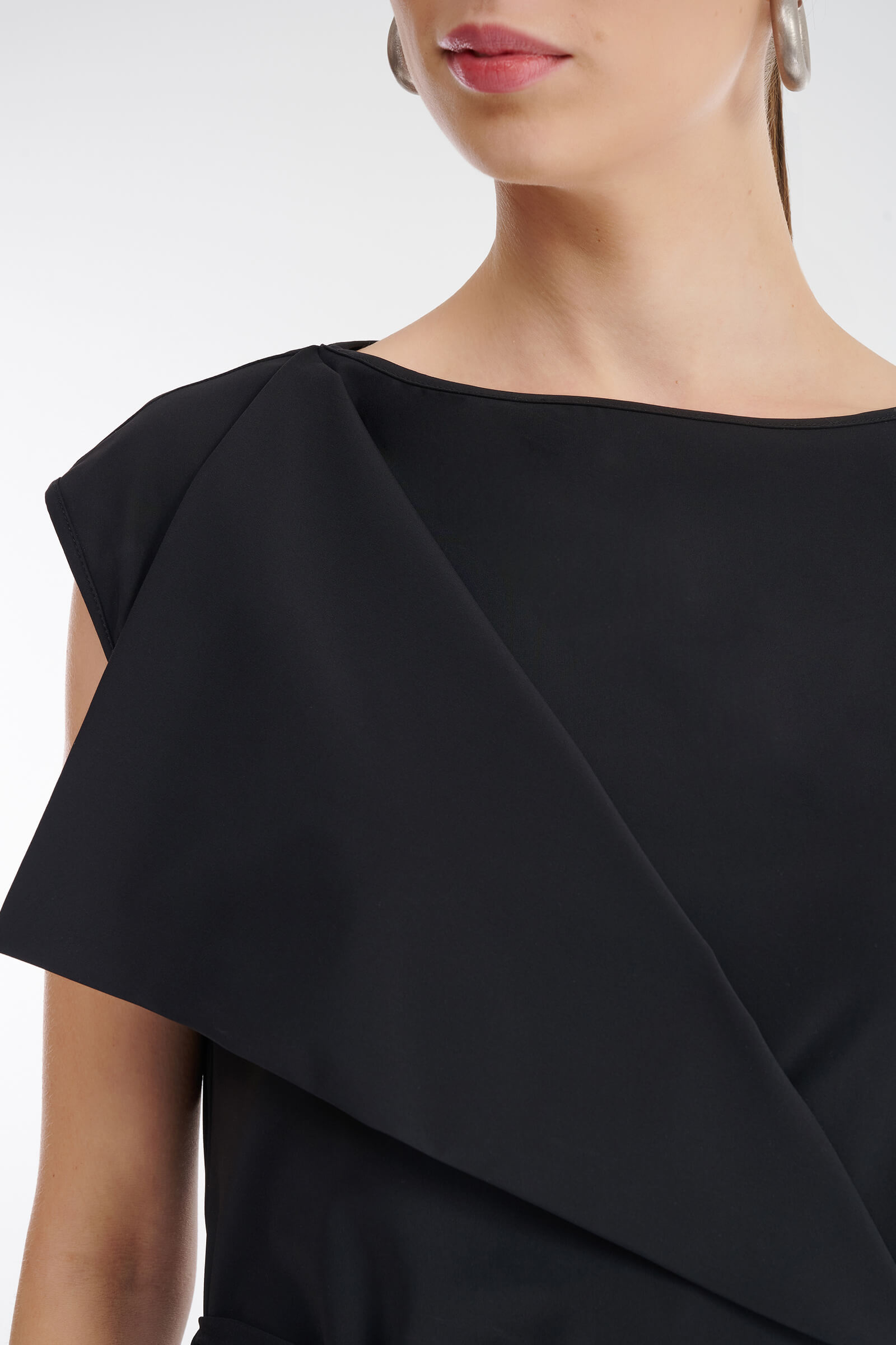 Платье сложного кроя Бренд Sarah Pacini