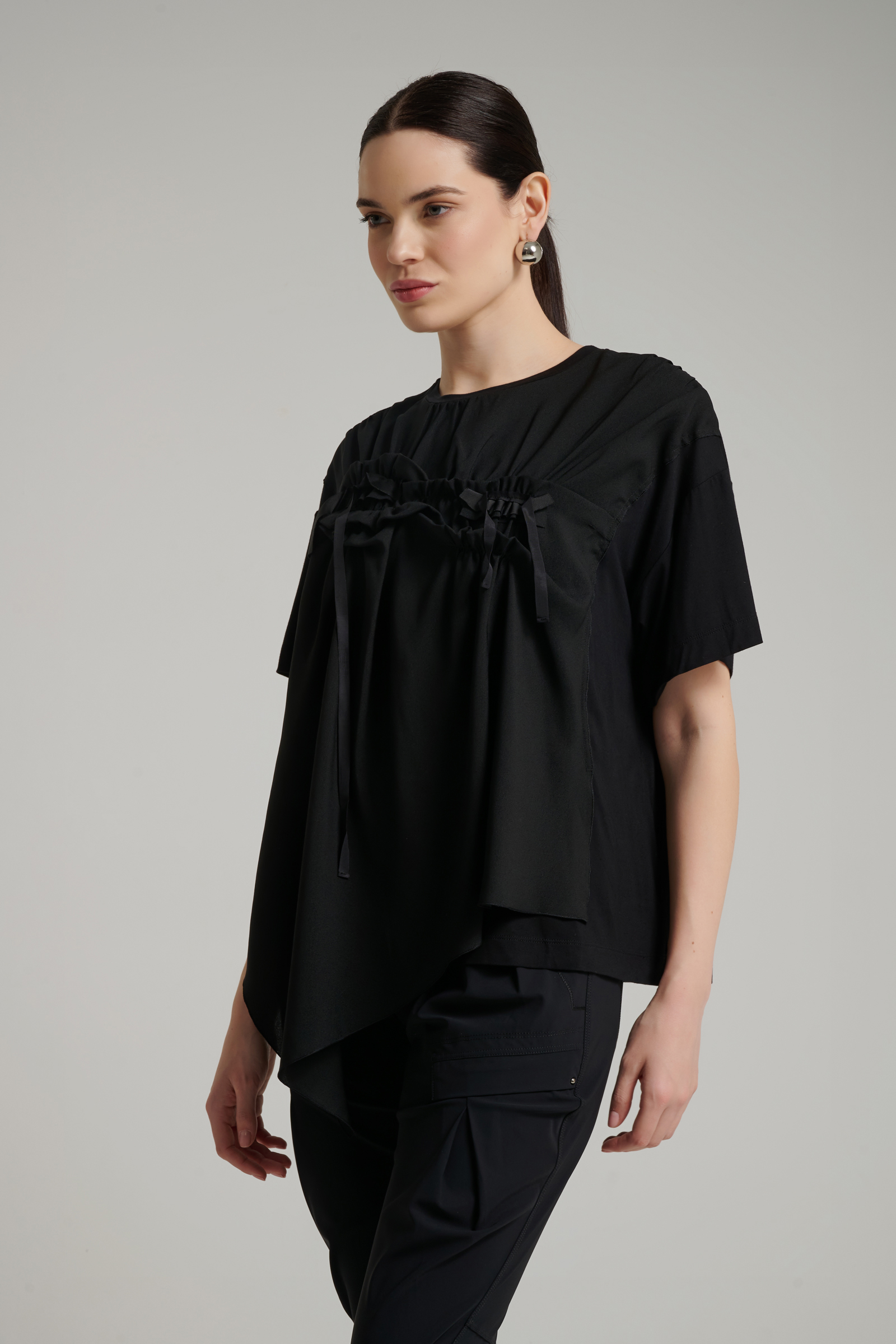 Футболка с оборками Бренд High