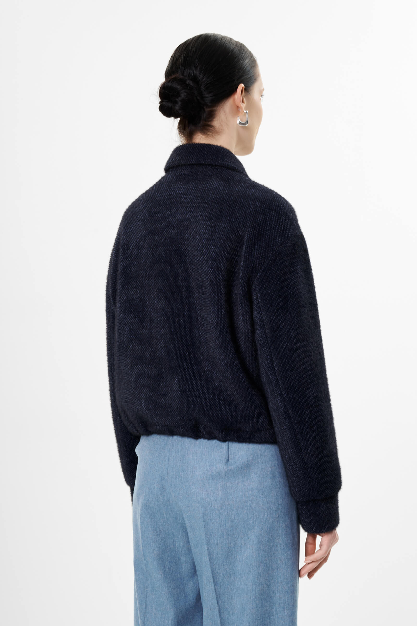 Укороченная куртка с накладными карманами Бренд Diana Gallesi