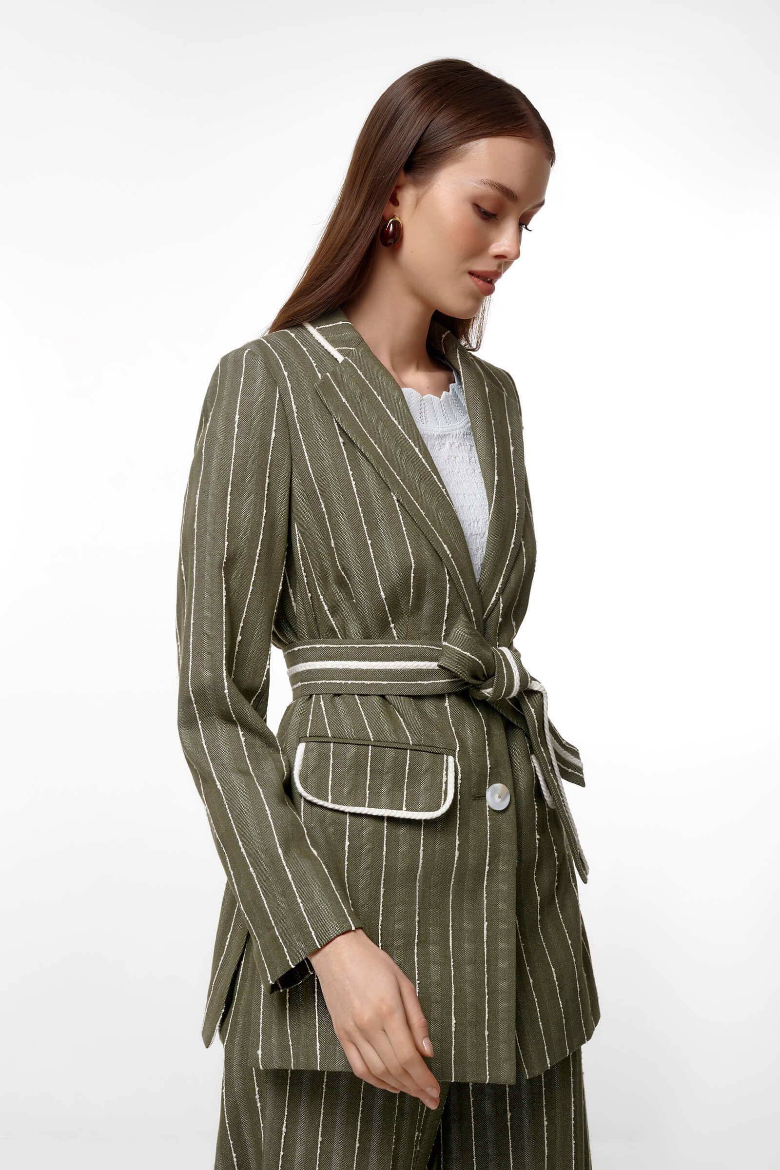 Приталенный жакет с поясом Бренд Caterina Leman