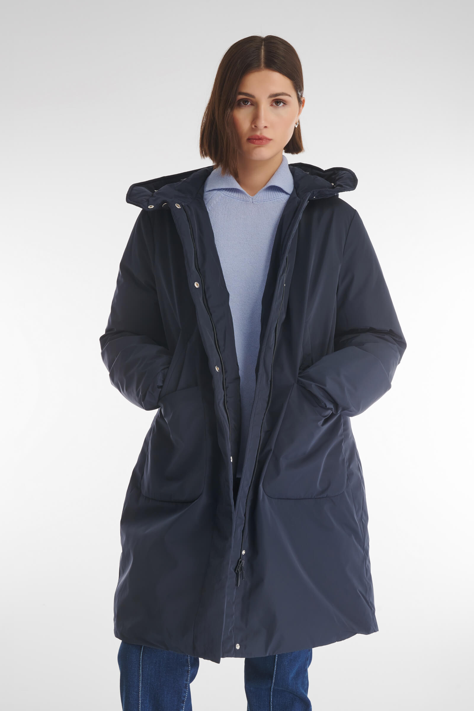 Пуховое пальто с капюшоном-трансформером Бренд Caterina Leman