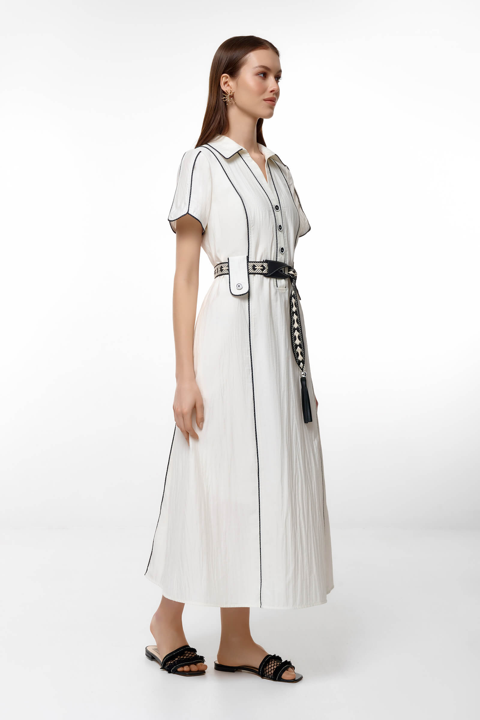 Платье с контрастной окантовкой на поясе Бренд Caterina Leman