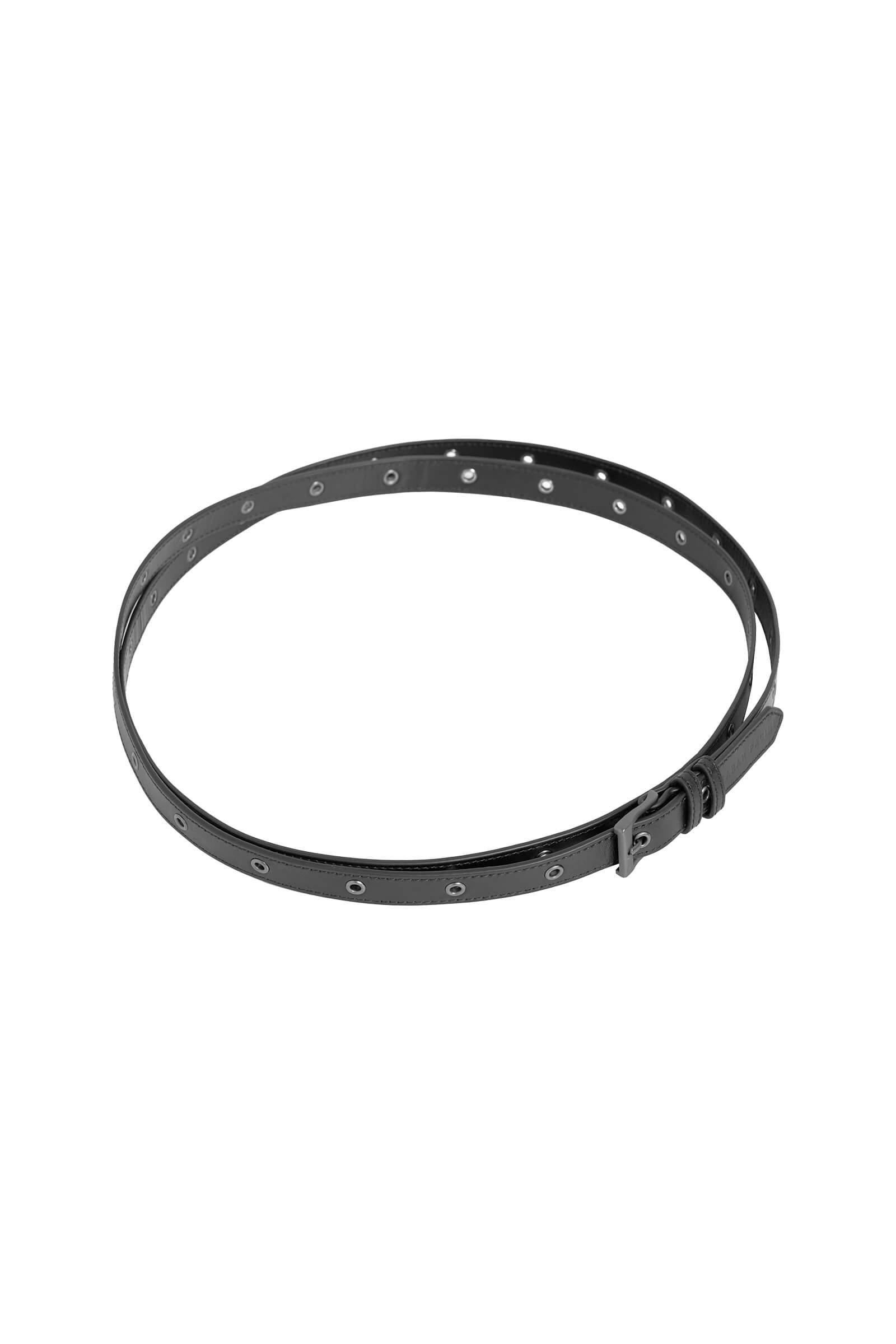 Тонкий кожаный ремень с люверсами Бренд Sarah Pacini