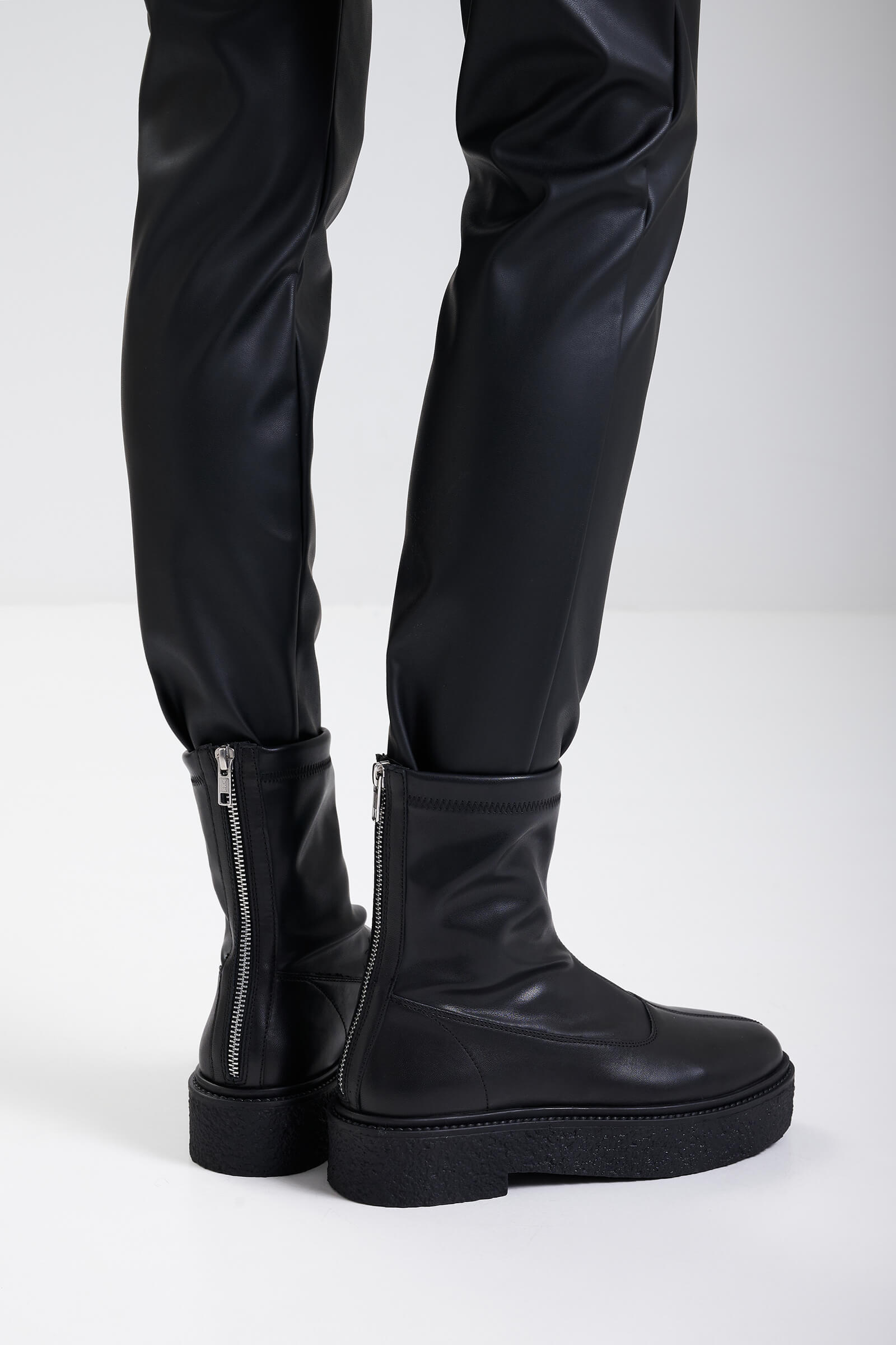 Ботинки из натуральной кожи Бренд MM