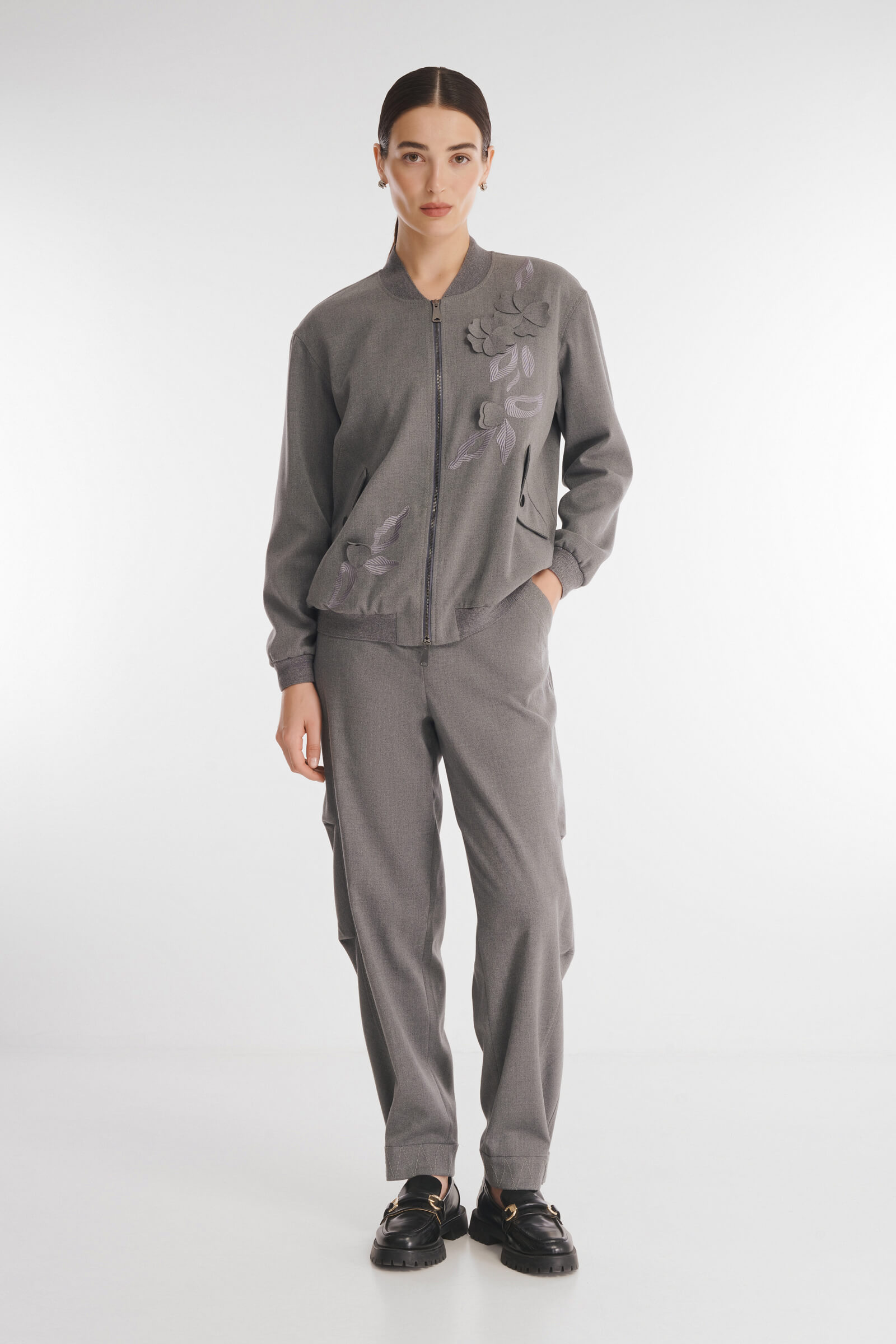 Бомбер с объемной цветочной аппликацией Бренд Caterina Leman