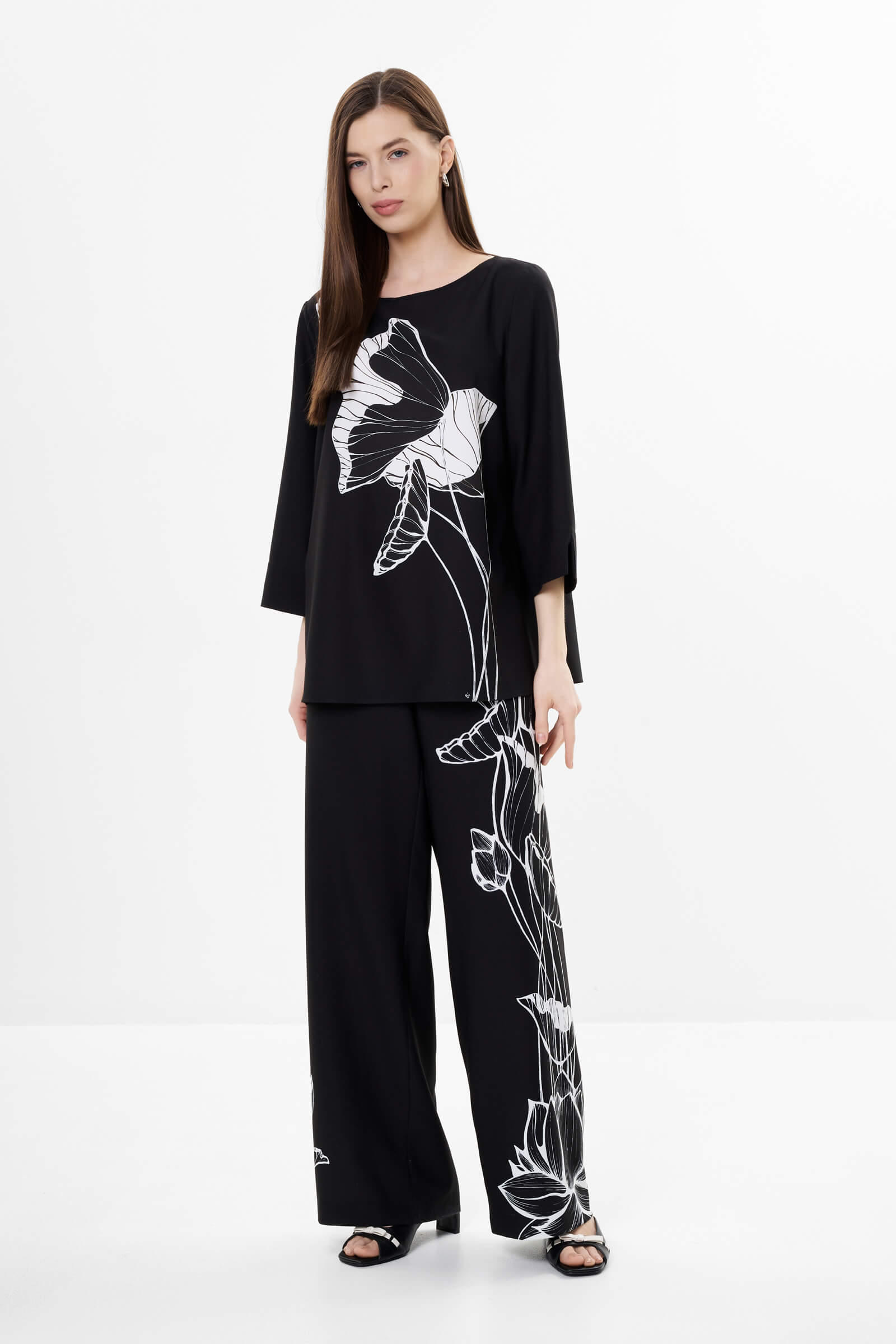 Брюки с цветочным принтом Бренд Luisa Viola