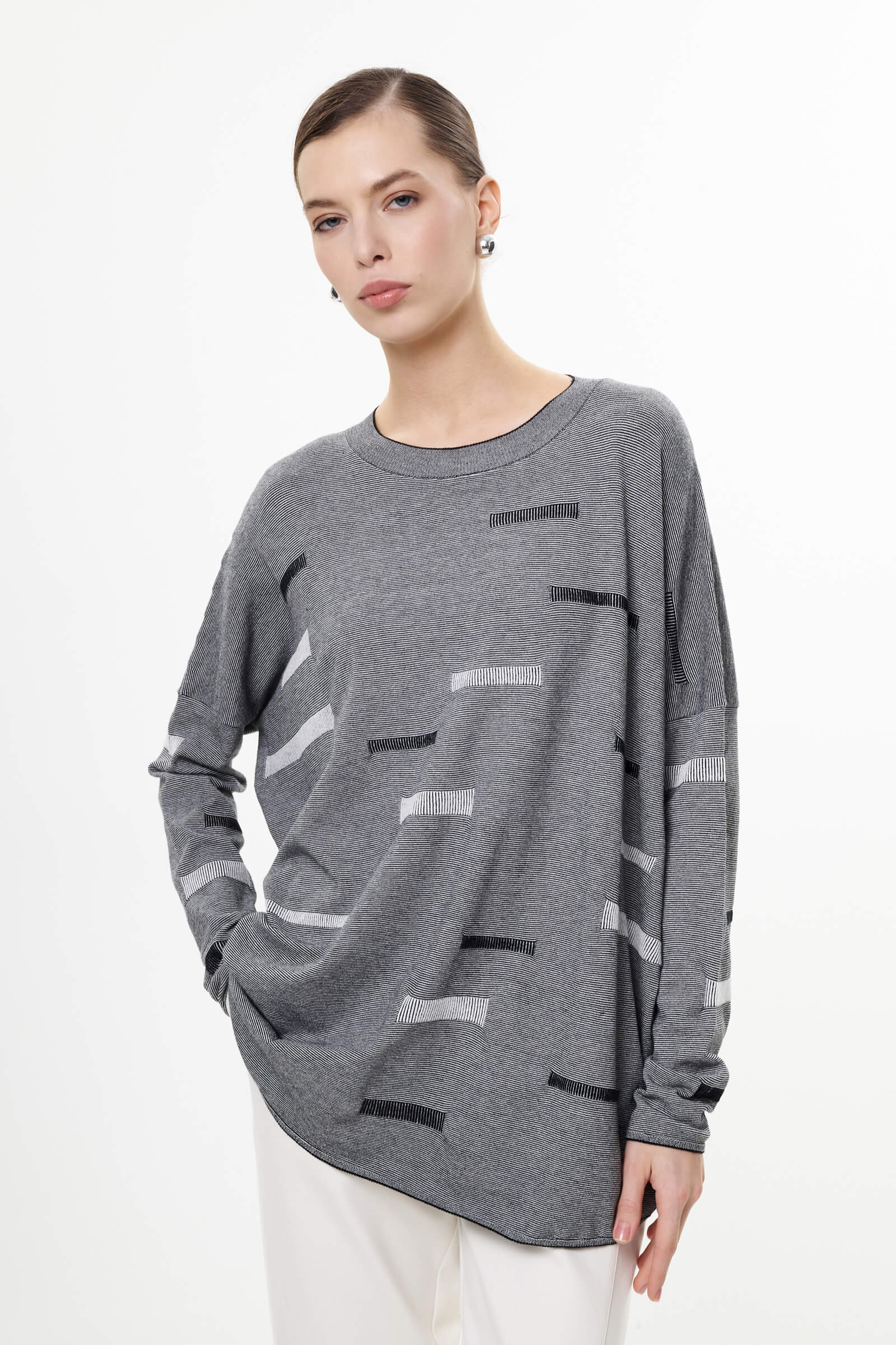 Джемпер свободного кроя Бренд Sarah Pacini