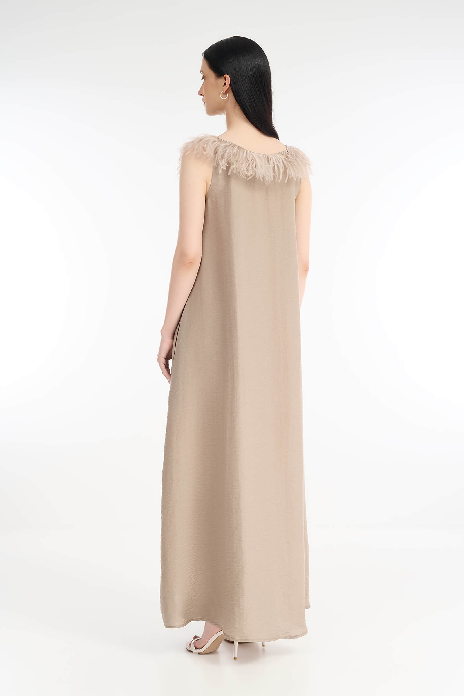 Платье макси с перьями Бренд Rocco Ragni