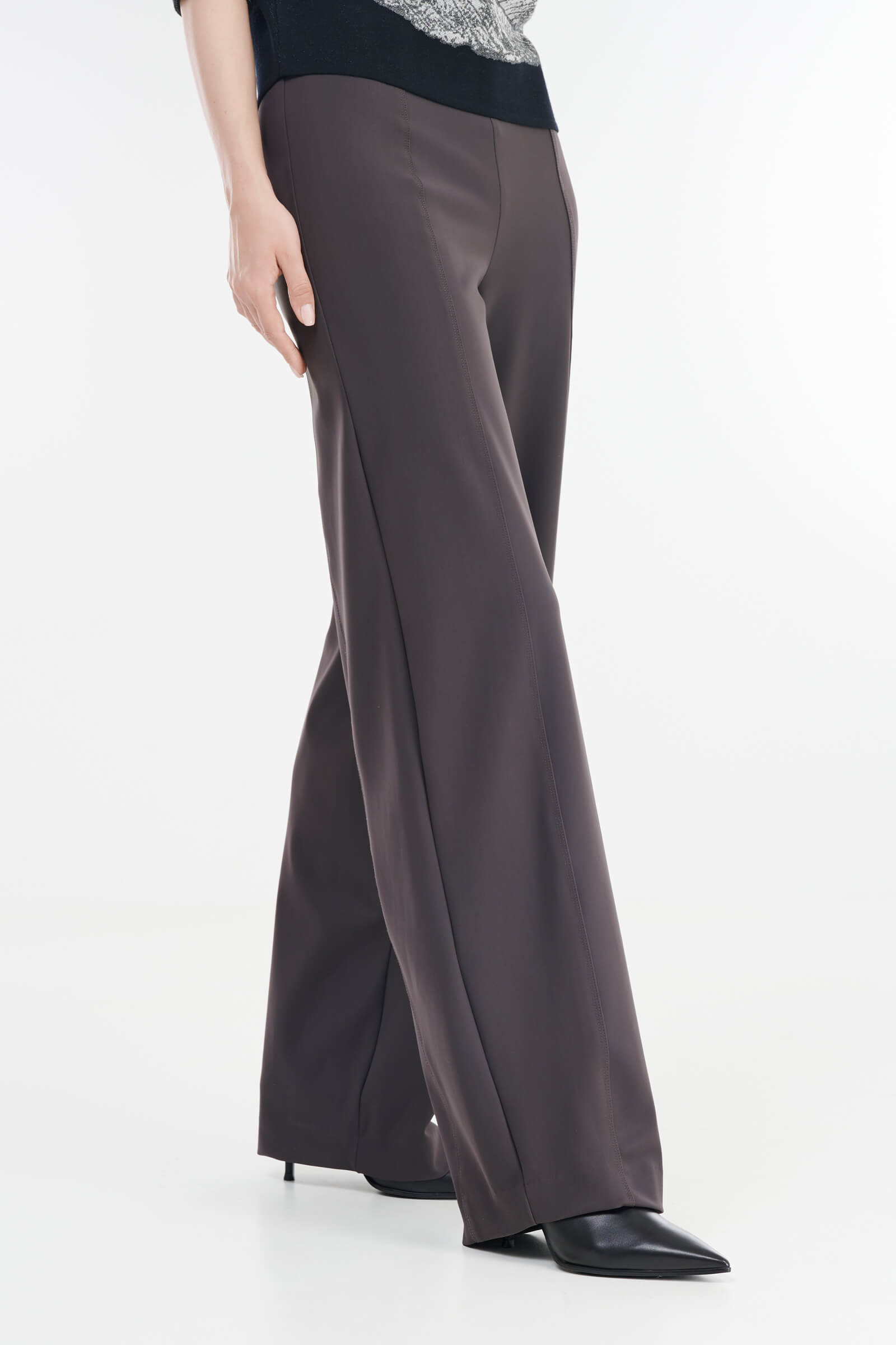 Широкие брюки с простроченными стрелками Бренд Sarah Pacini