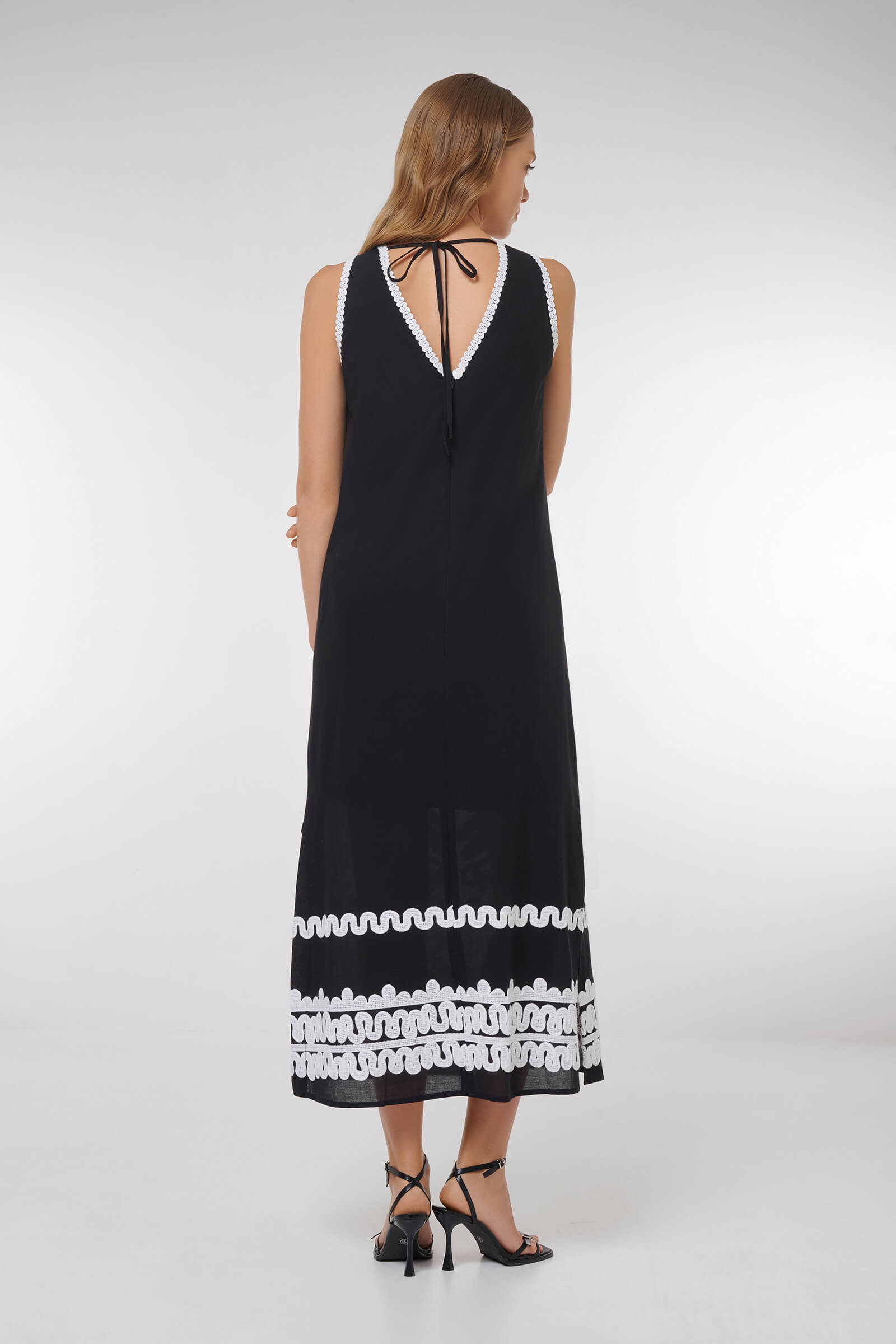 Платье с вышивкой Бренд Caterina Leman