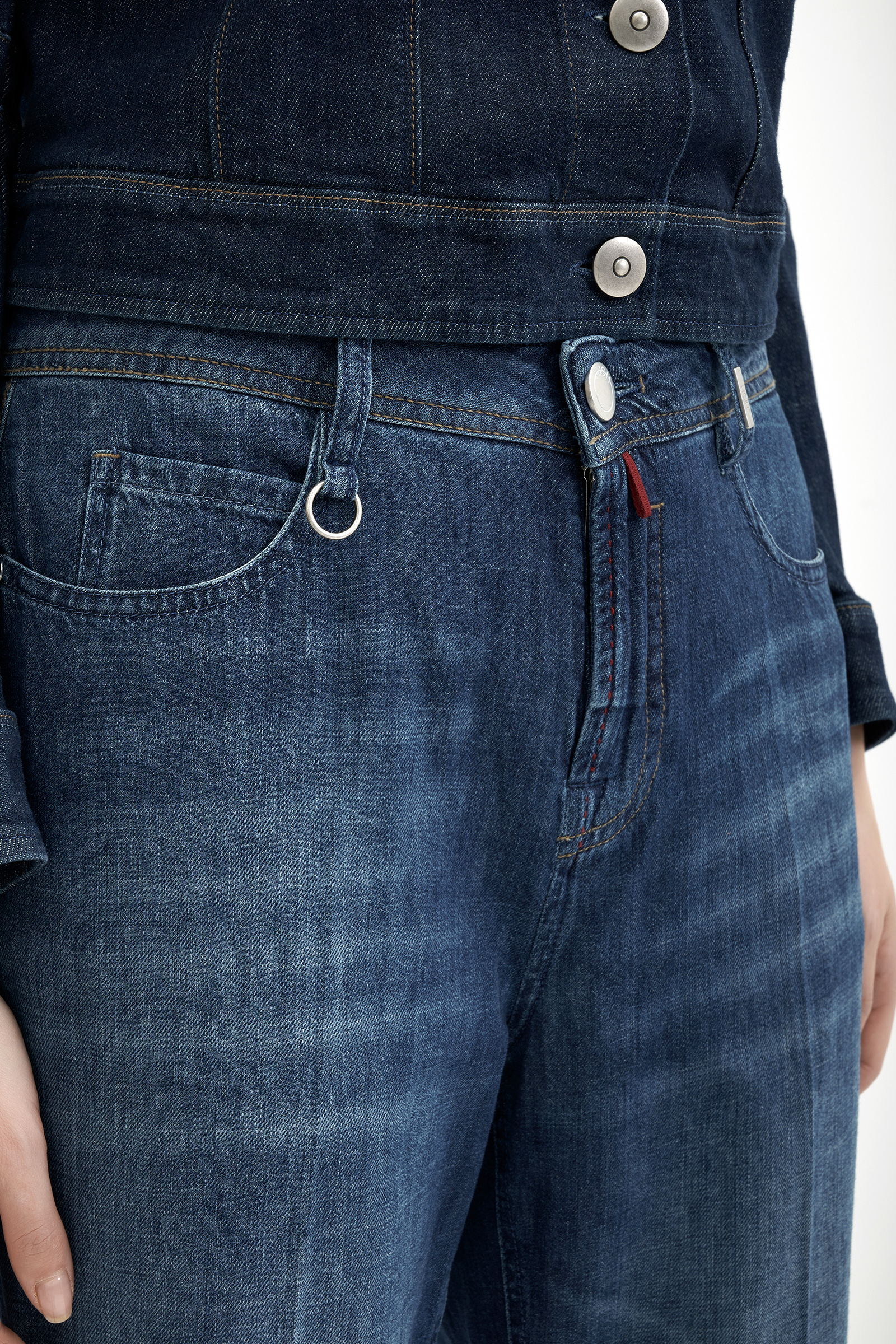 Джинсы клеш с потертостями Бренд High