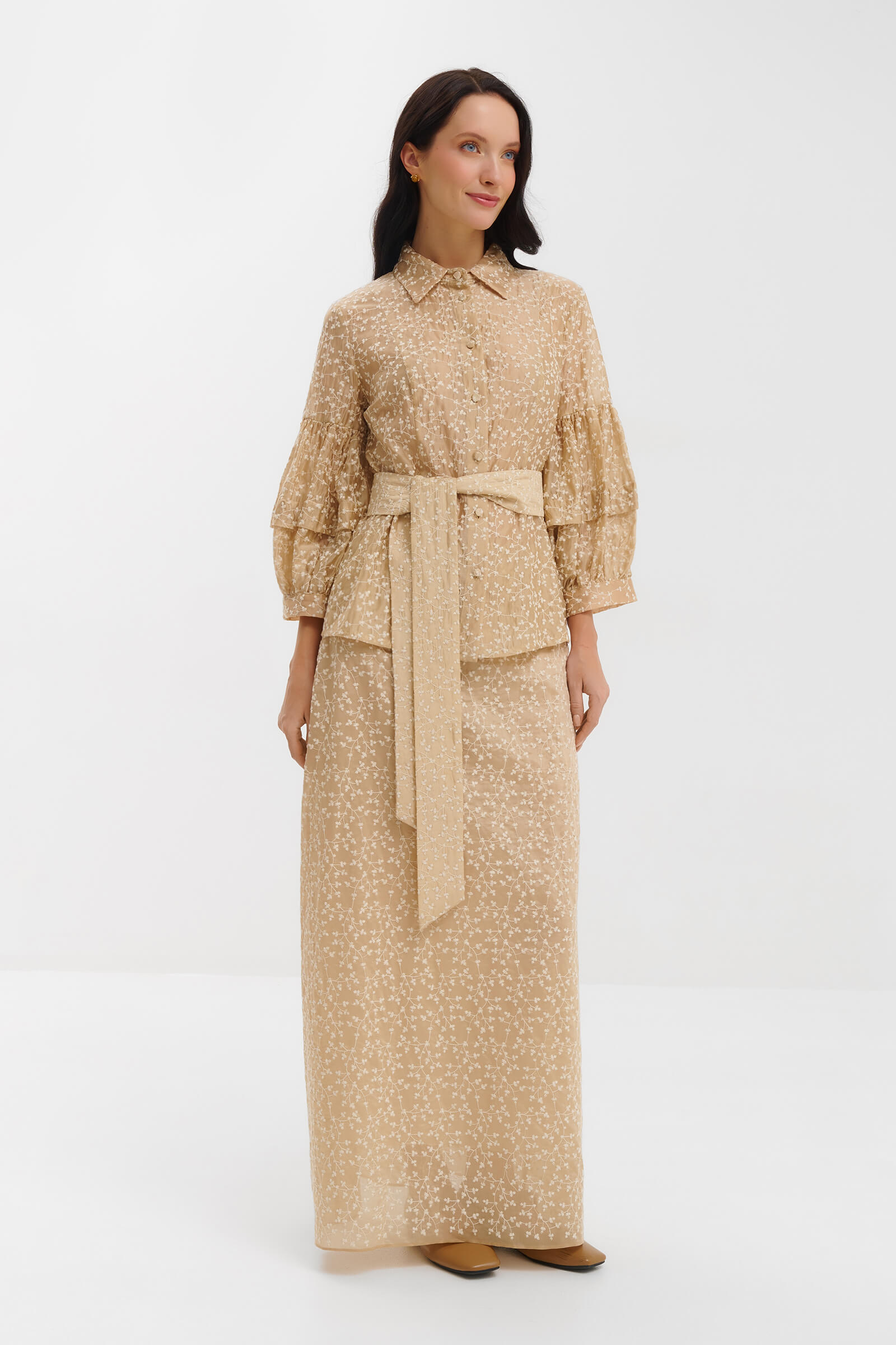 Блузка с цветочной вышивкой Бренд Milva Mi