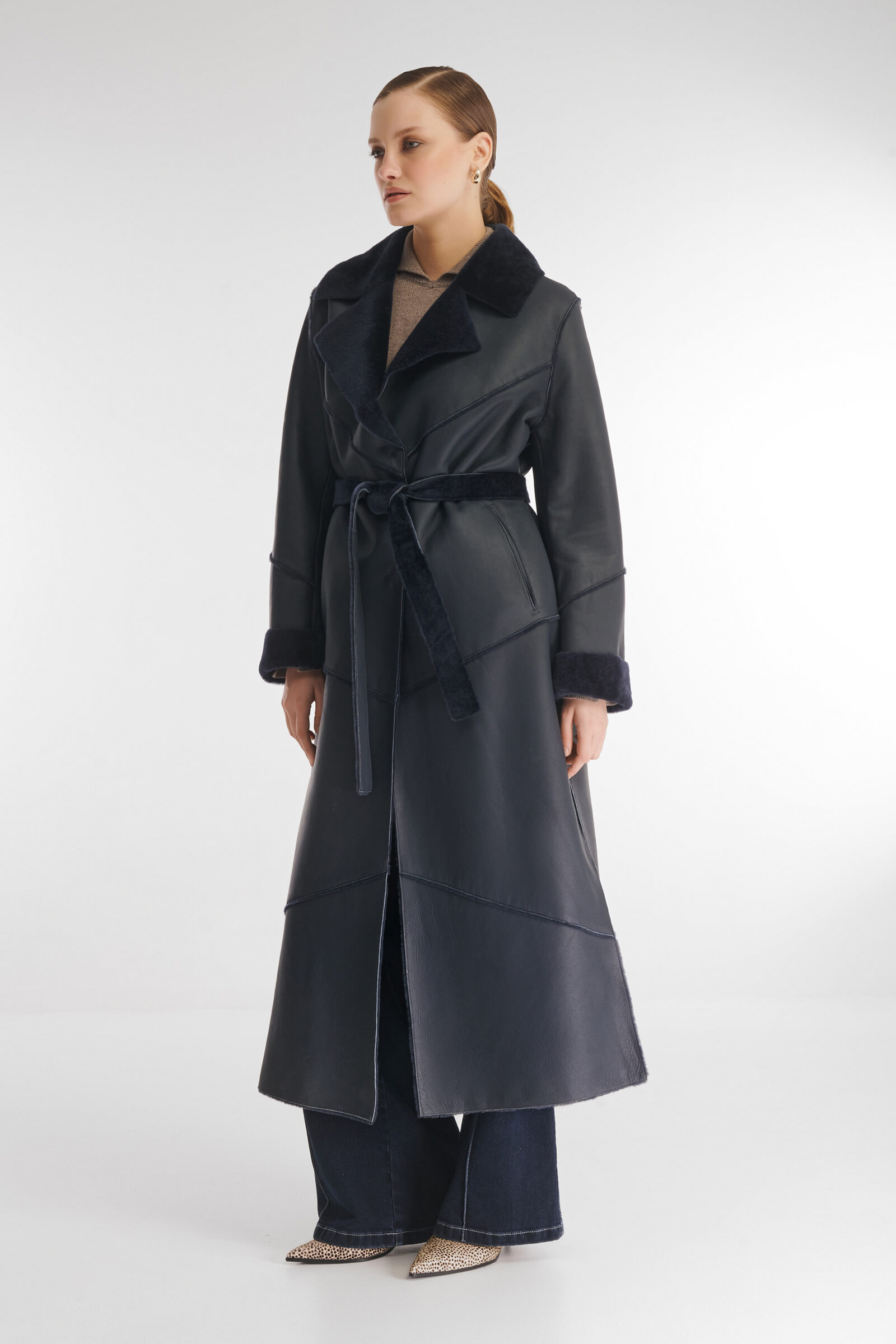 Длинная дубленка с английским воротником Бренд Caterina Leman