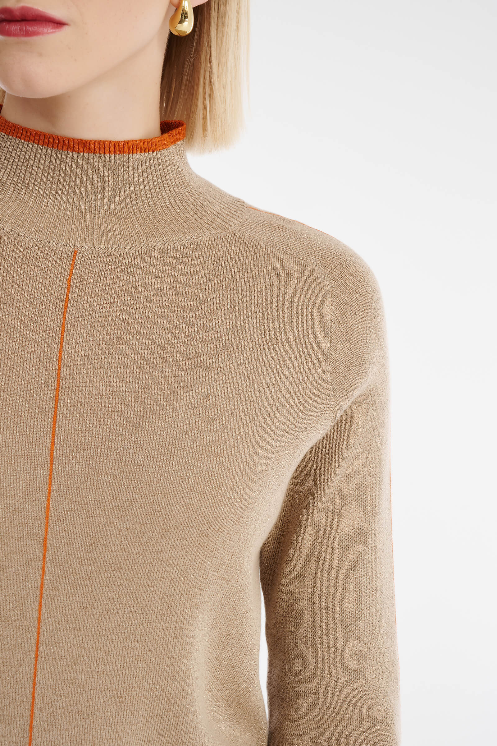 Свитер с контрастной отделкой Бренд Diana Gallesi